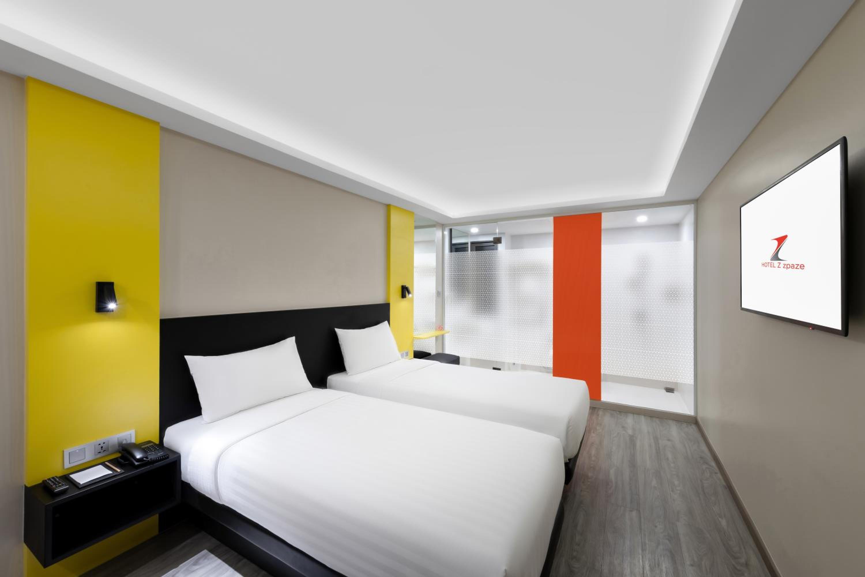 Standard Twin Room photo 2