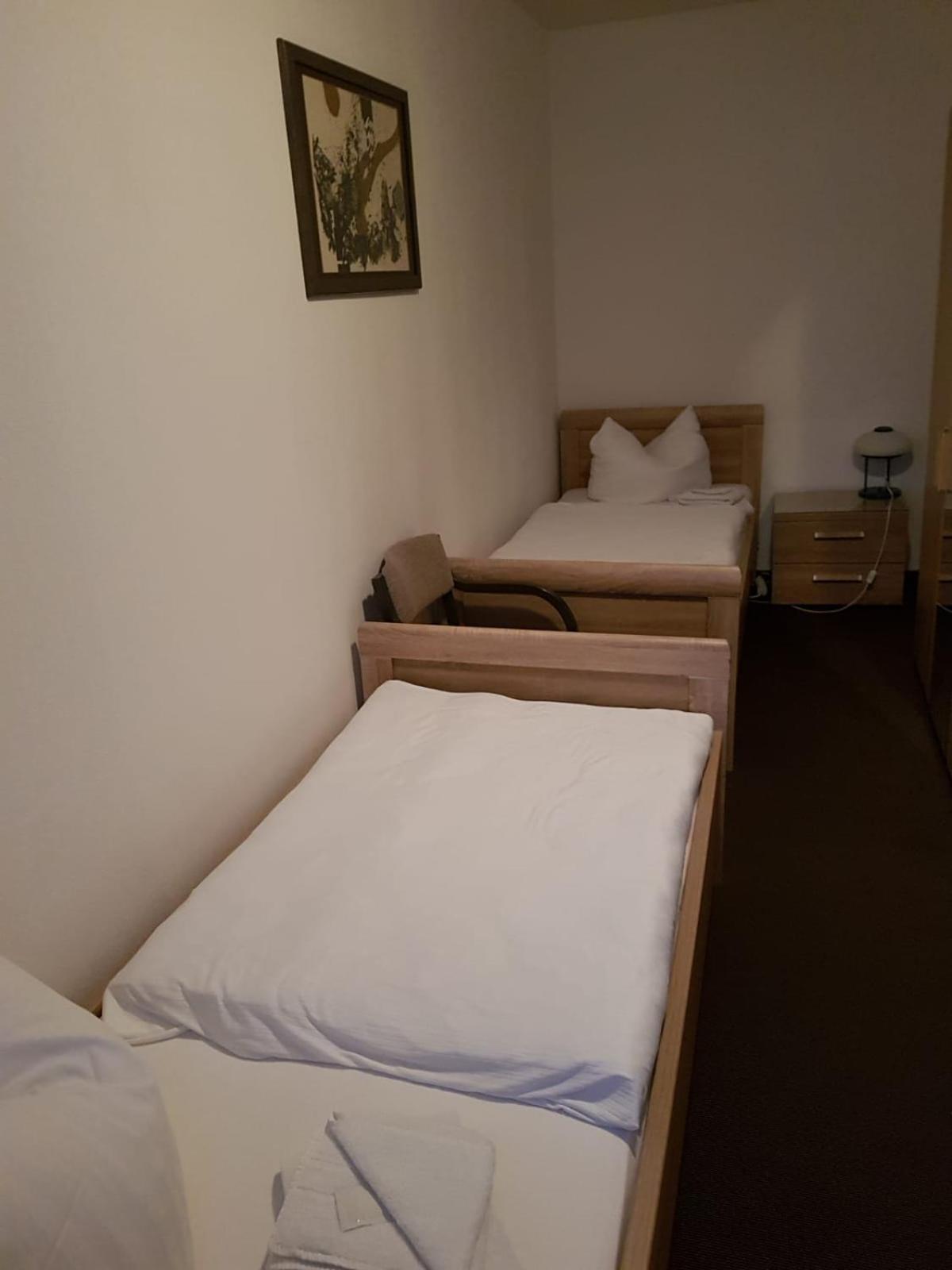 Quadruple Room with Shared Bathroom photo 2