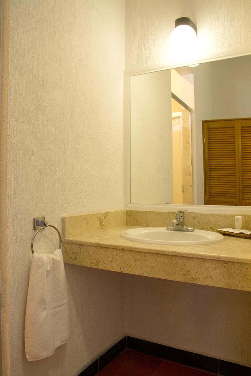 Deluxe Double or Twin Room - Photo 2