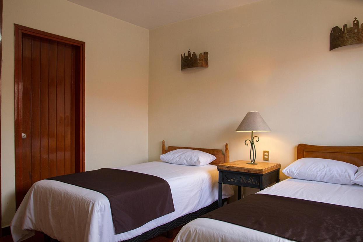 Budget Double or Twin Room - Photo 4