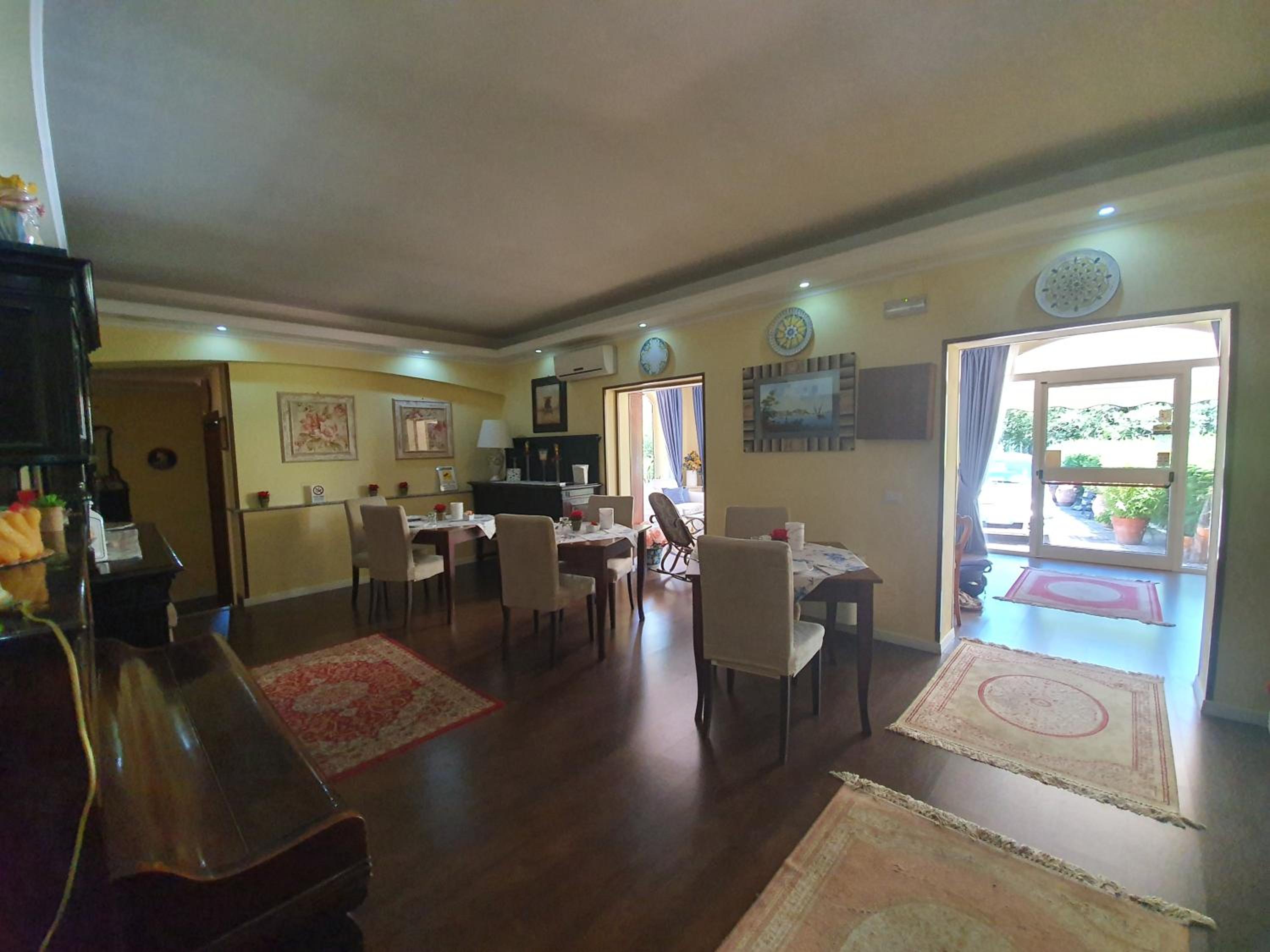 Double Room with Private Bathroom photo 2