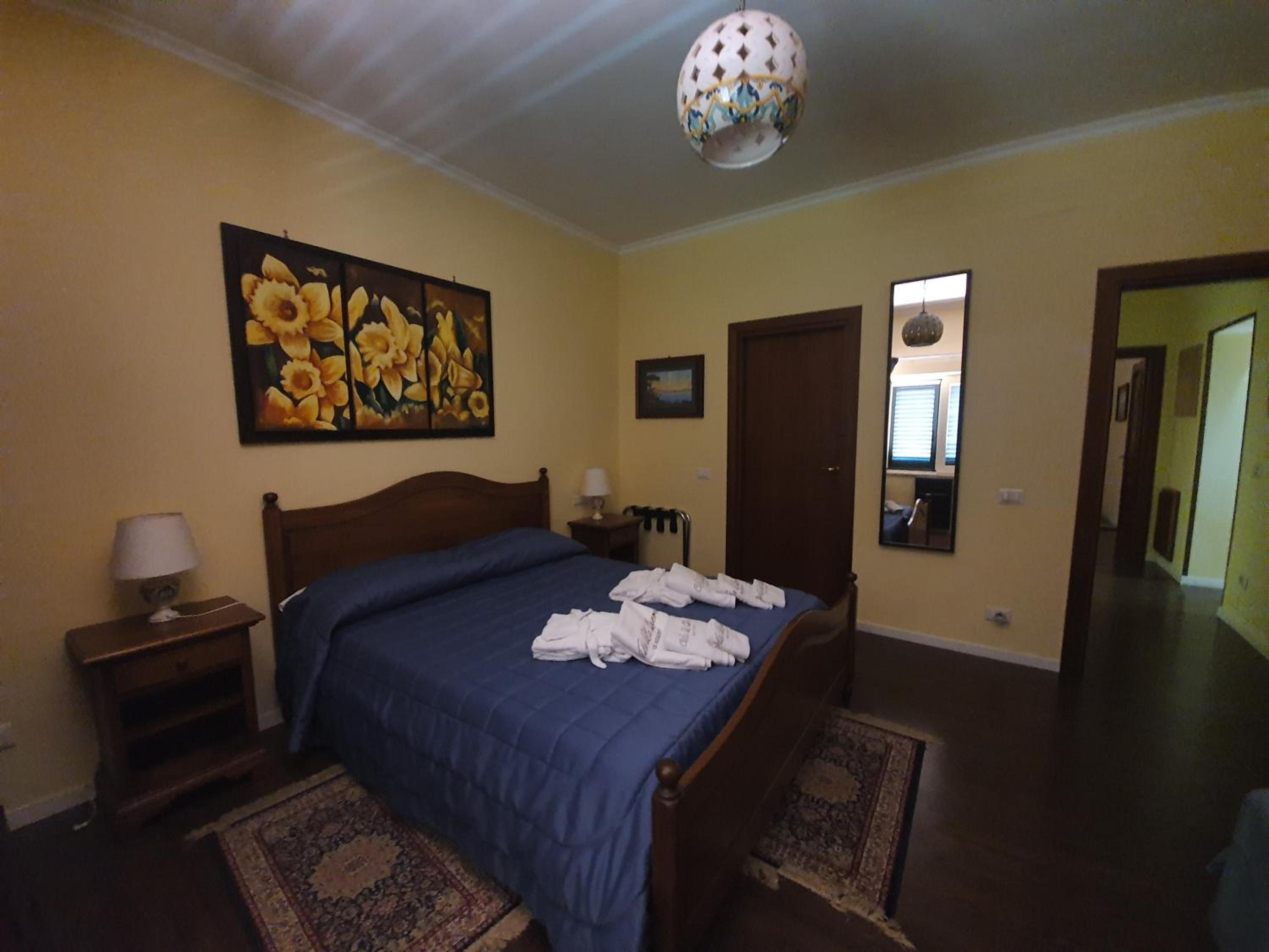 Double Room with Private Bathroom photo 2