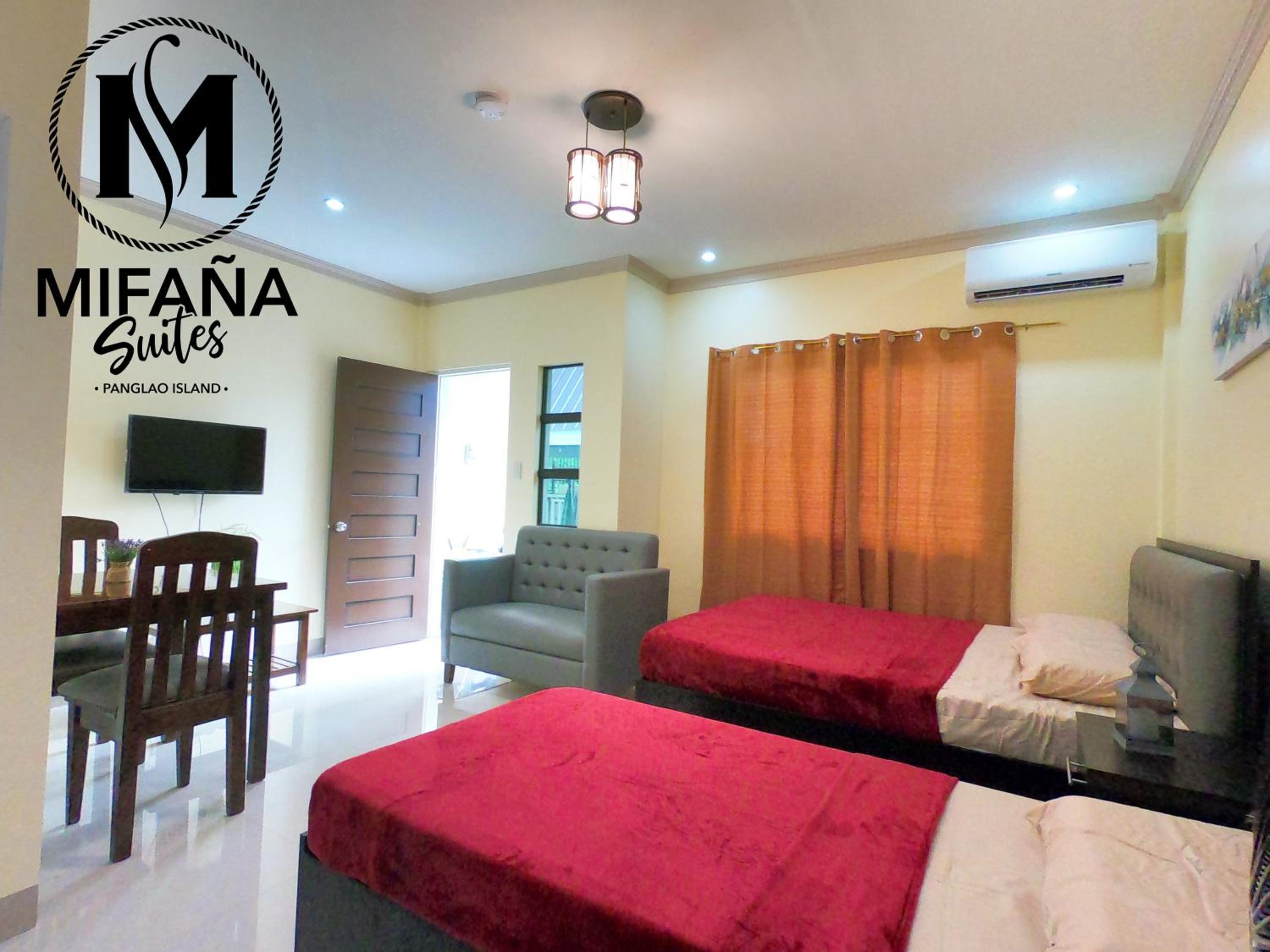 Deluxe Suite photo 3