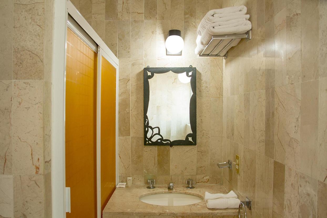 Budget Twin Room - Photo 4
