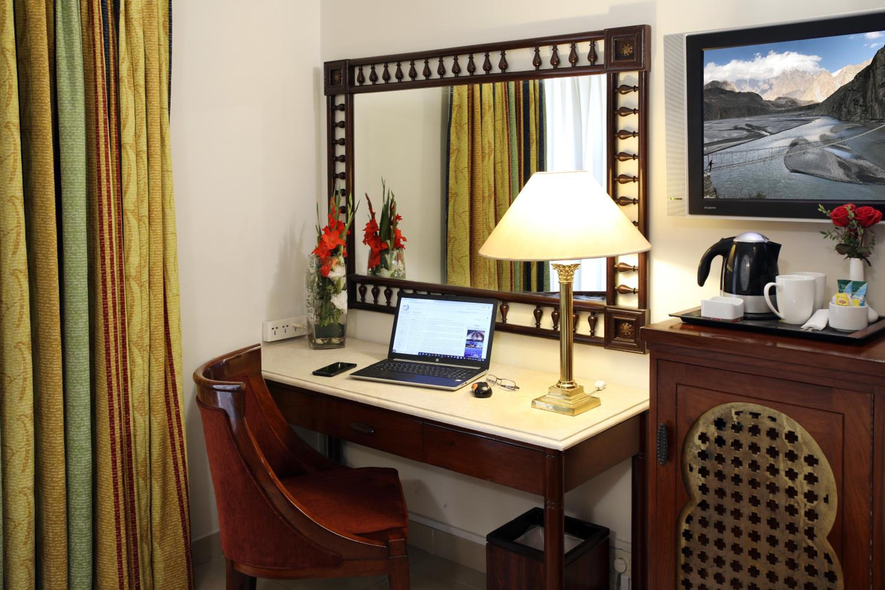 Superior Queen Room