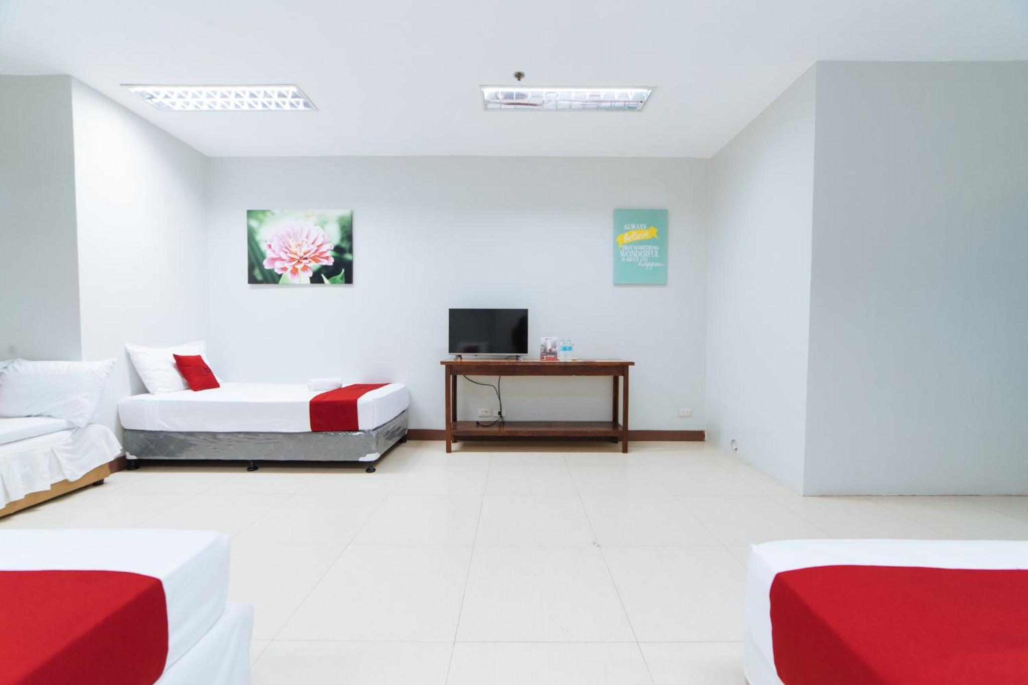 Deluxe Family Room - Photo 5