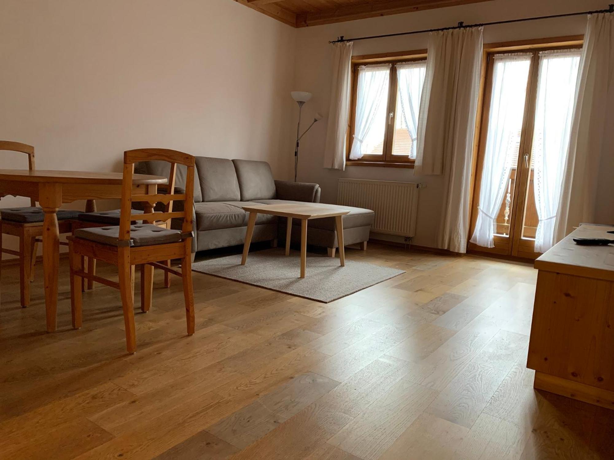 One-Bedroom Apartment photo 3