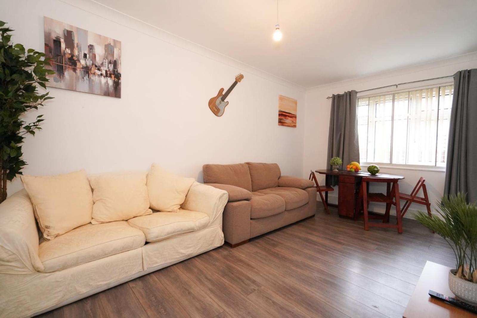 Two-Bedroom Apartment - Photo 9