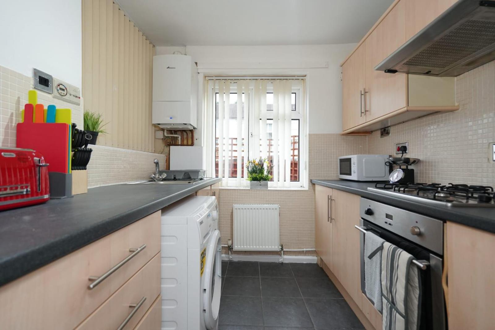 Two-Bedroom Apartment - Photo 7