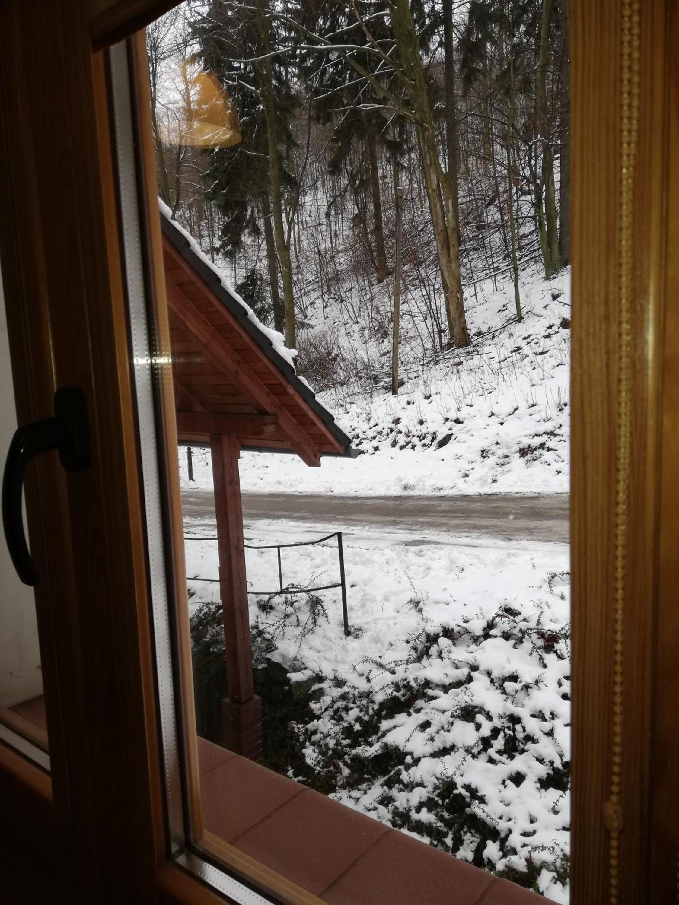 Double Room with Private Bathroom - Photo 9