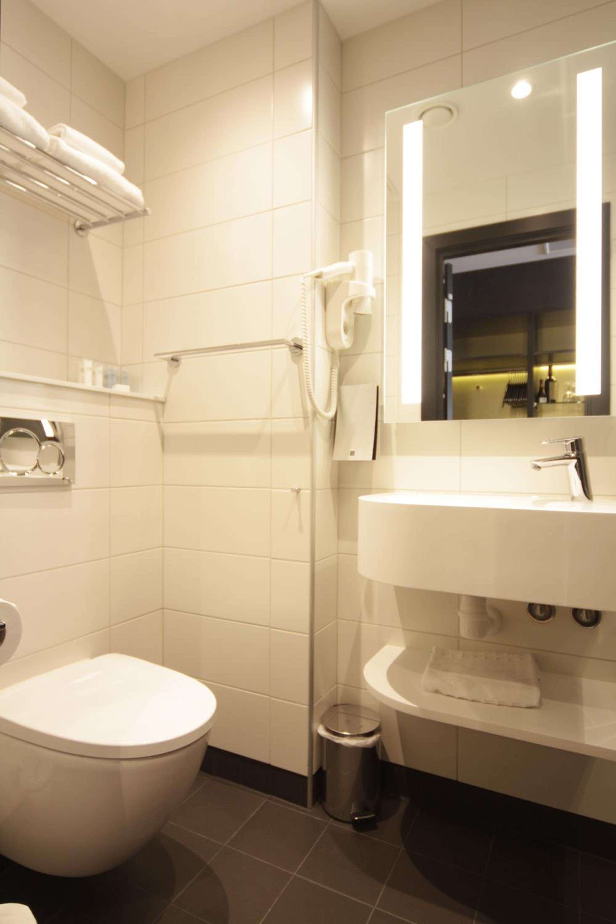 Standard Double Room - Photo 4