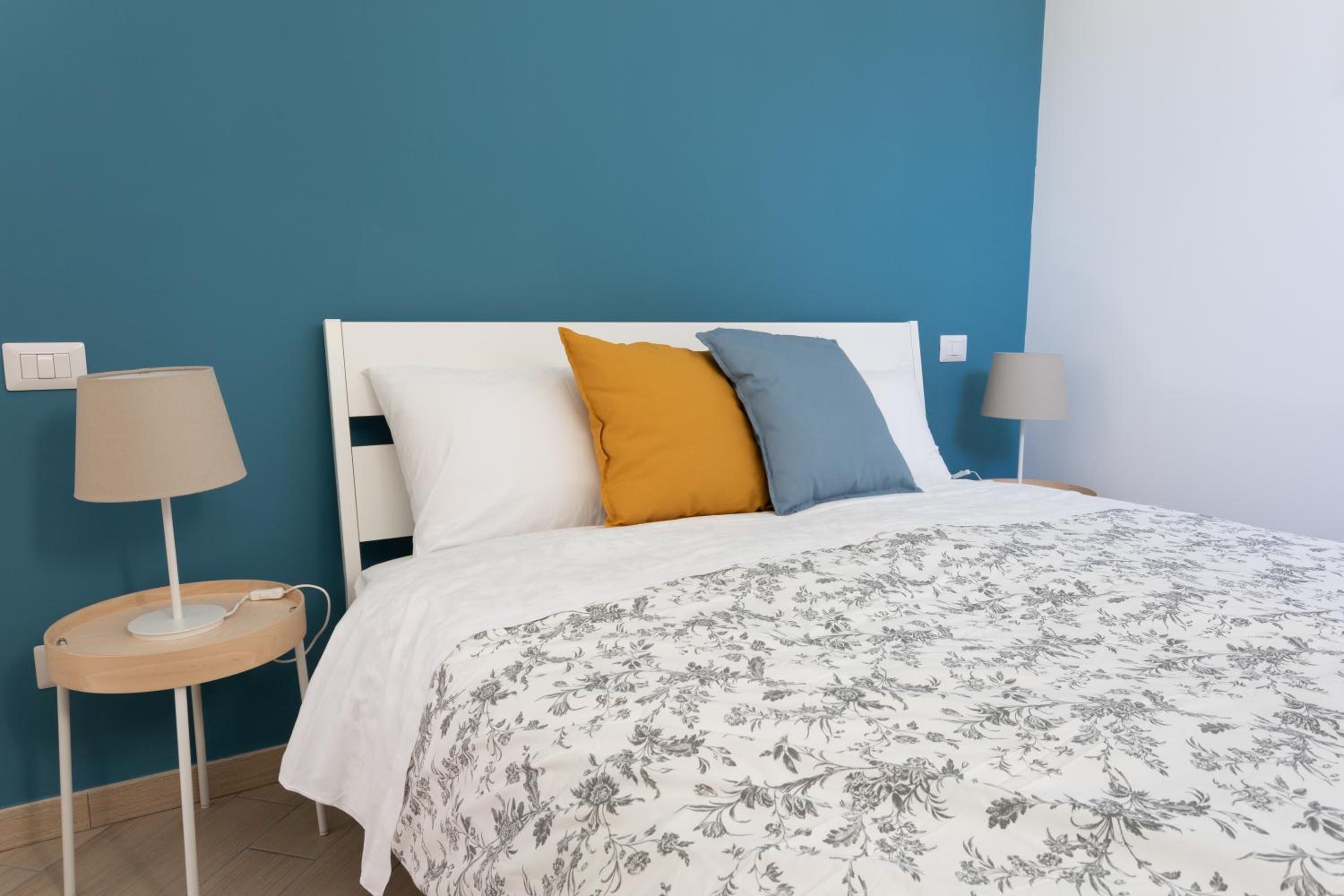 Double Room with Private Bathroom - Photo 8