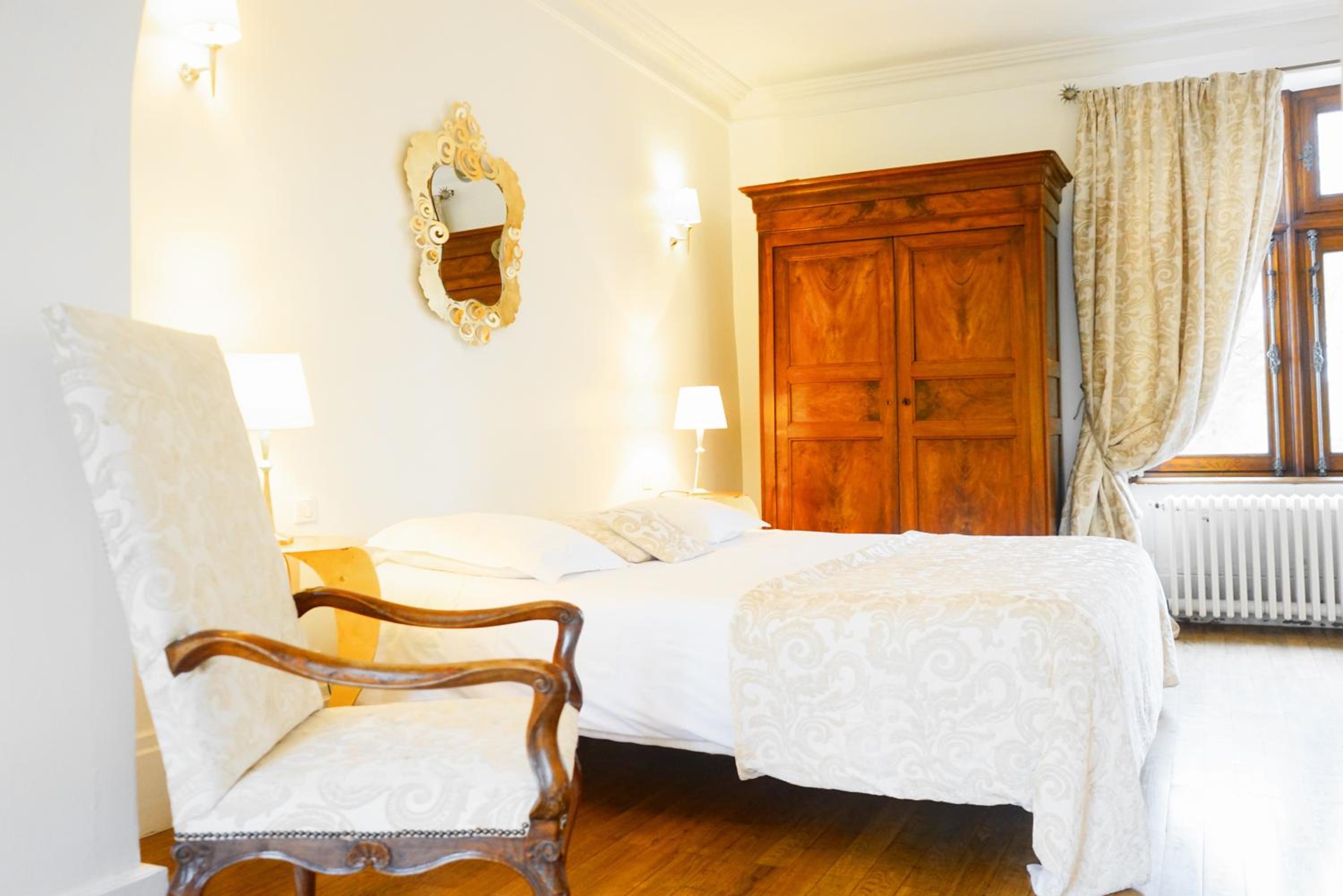 Suite - Photo 5