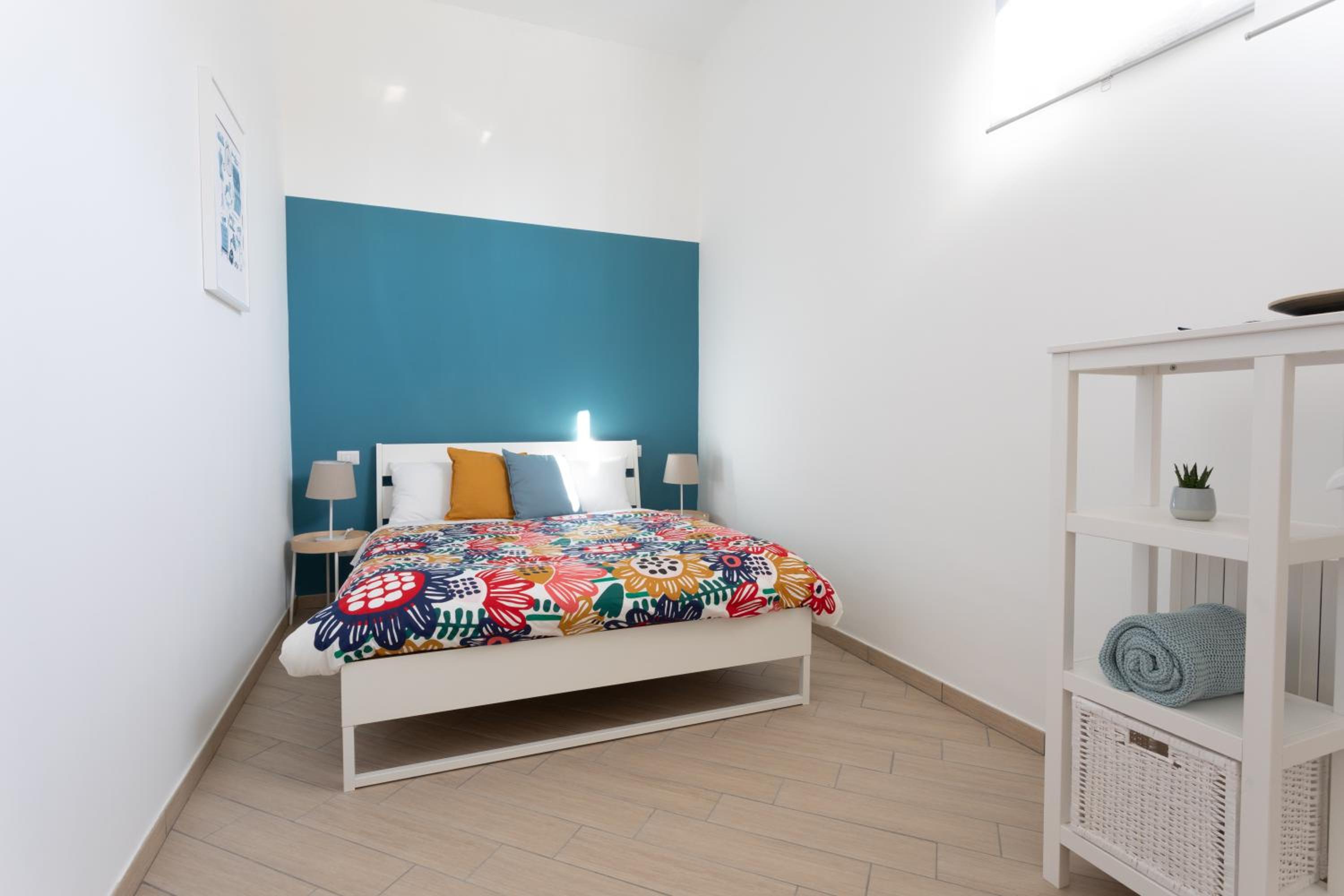 Double Room with Private Bathroom - Photo 14