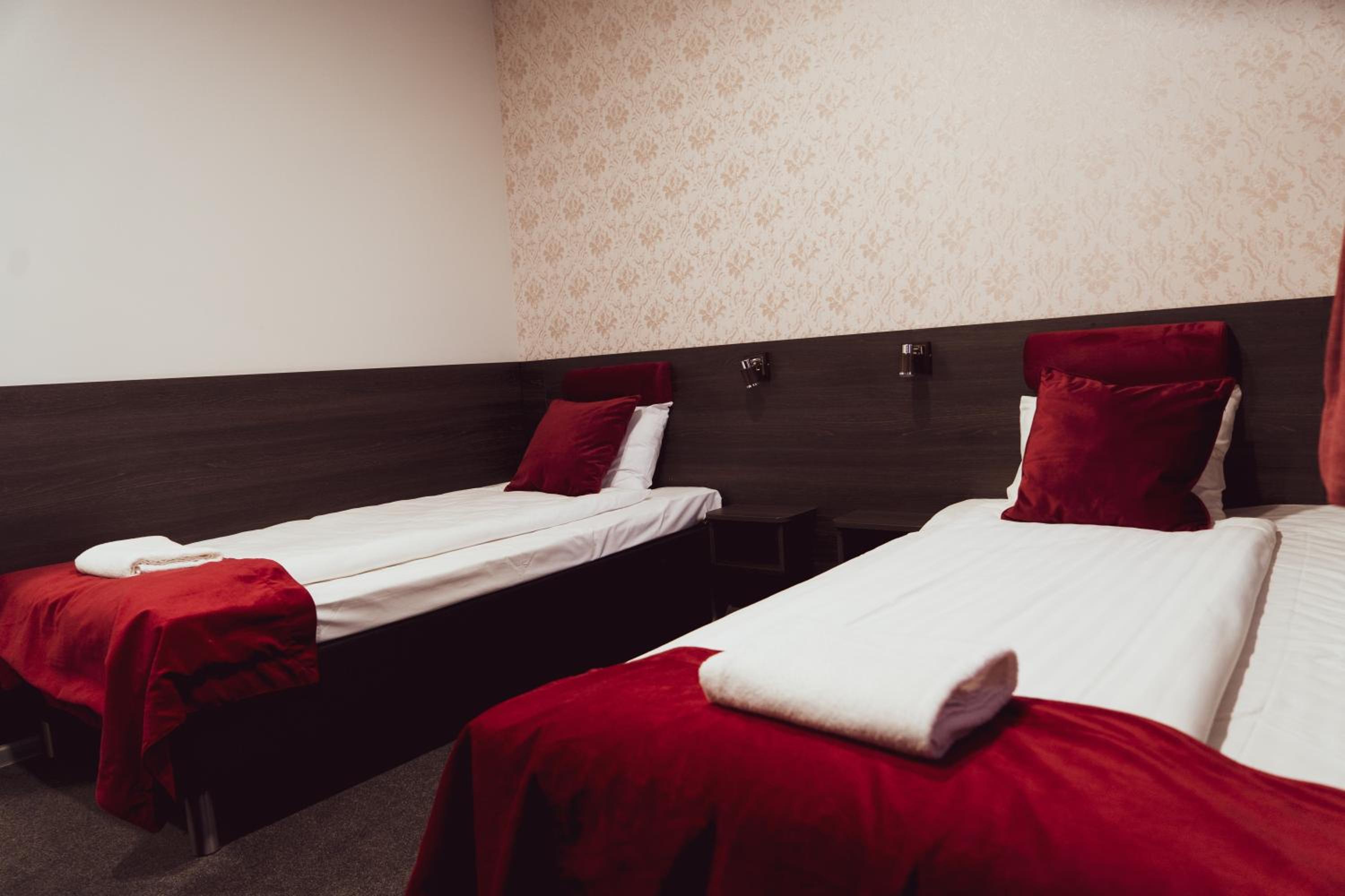 Standard Double Room - Photo 2