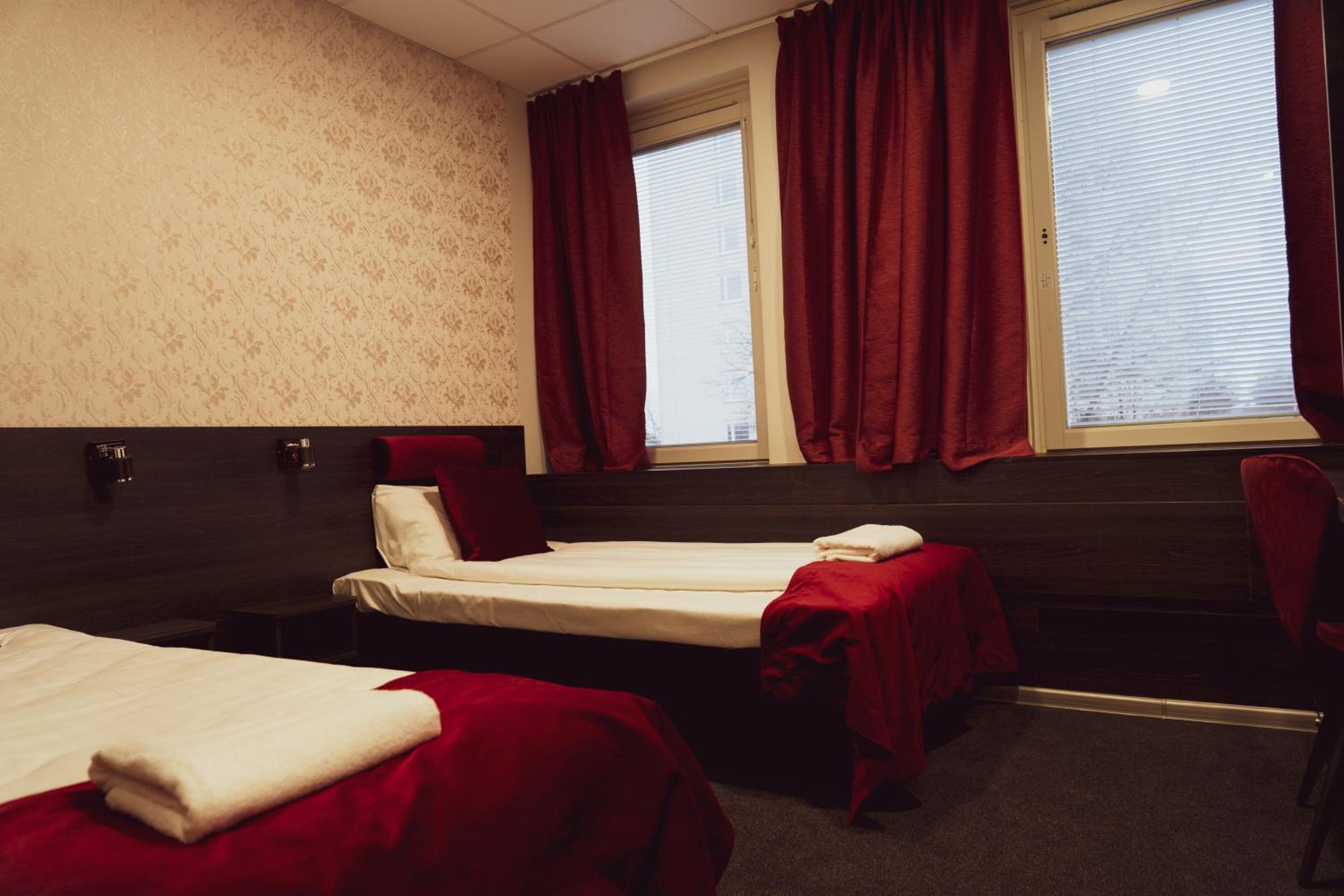 Standard Double Room - Photo 4