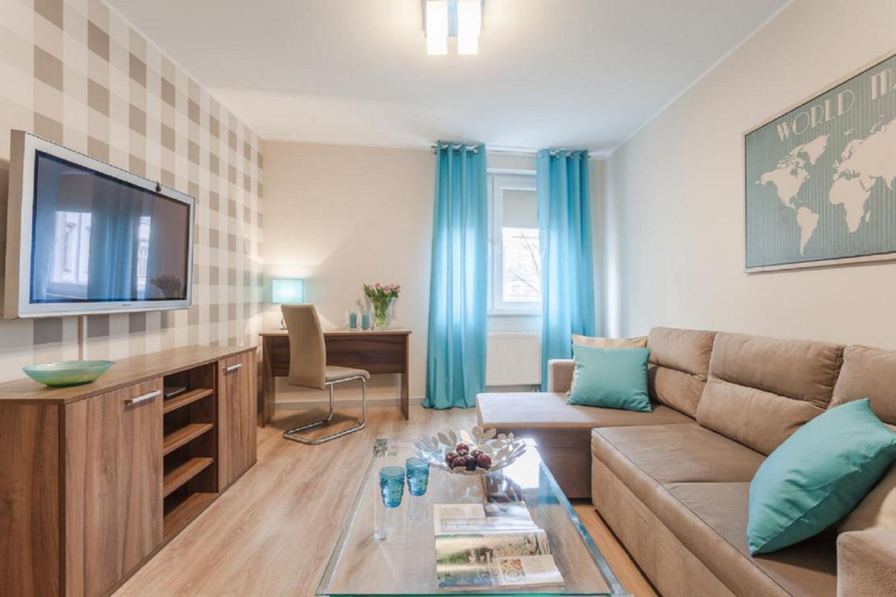 Two-Bedroom Apartment - Wierzbowa 3 Street - Photo 2