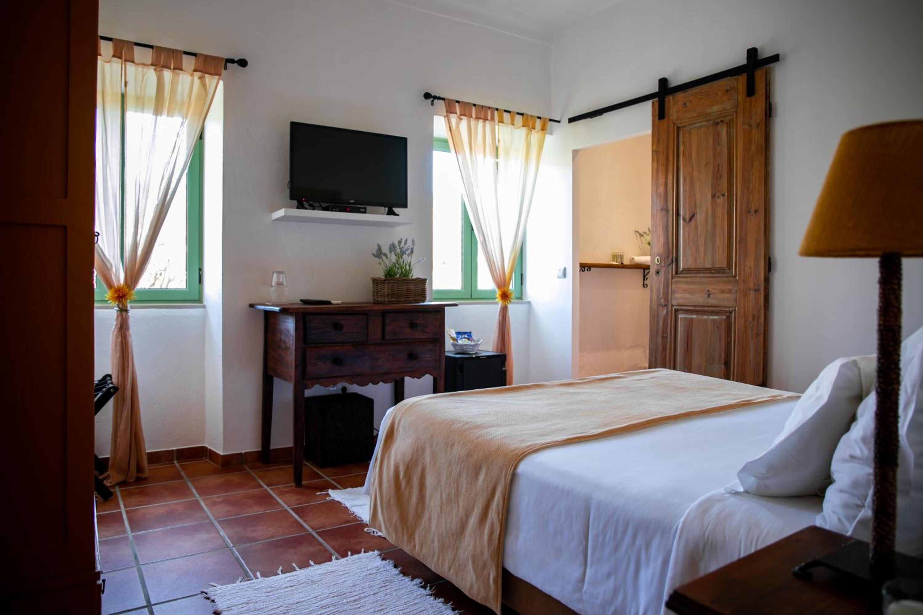 Standard Double Room photo 1
