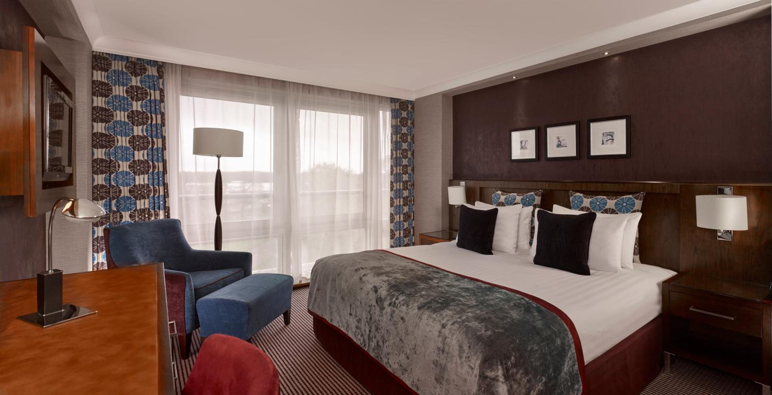 Premium King Room - Lounge Access - Photo 4