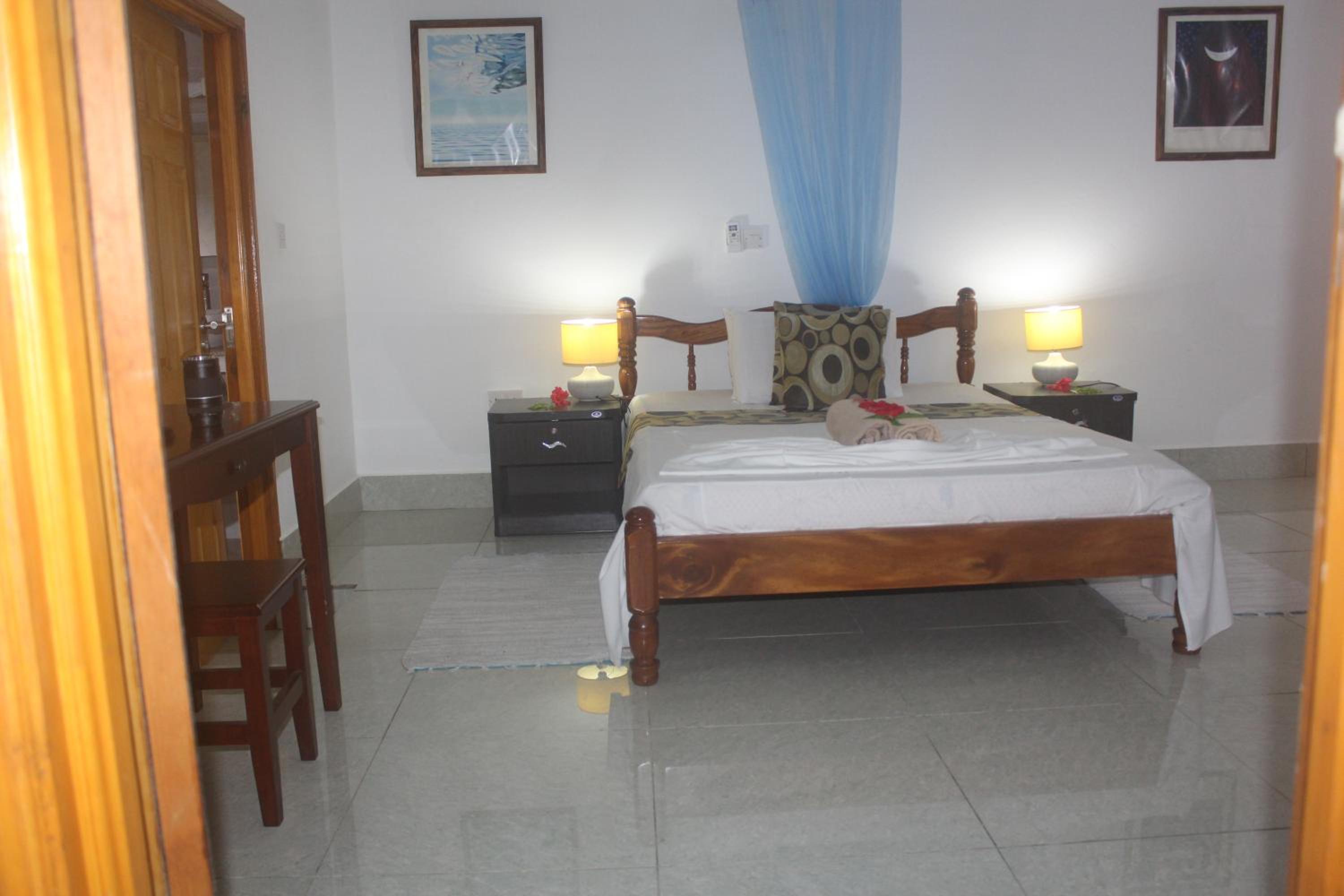 Budget room with balcony/No Interior windows photo 3