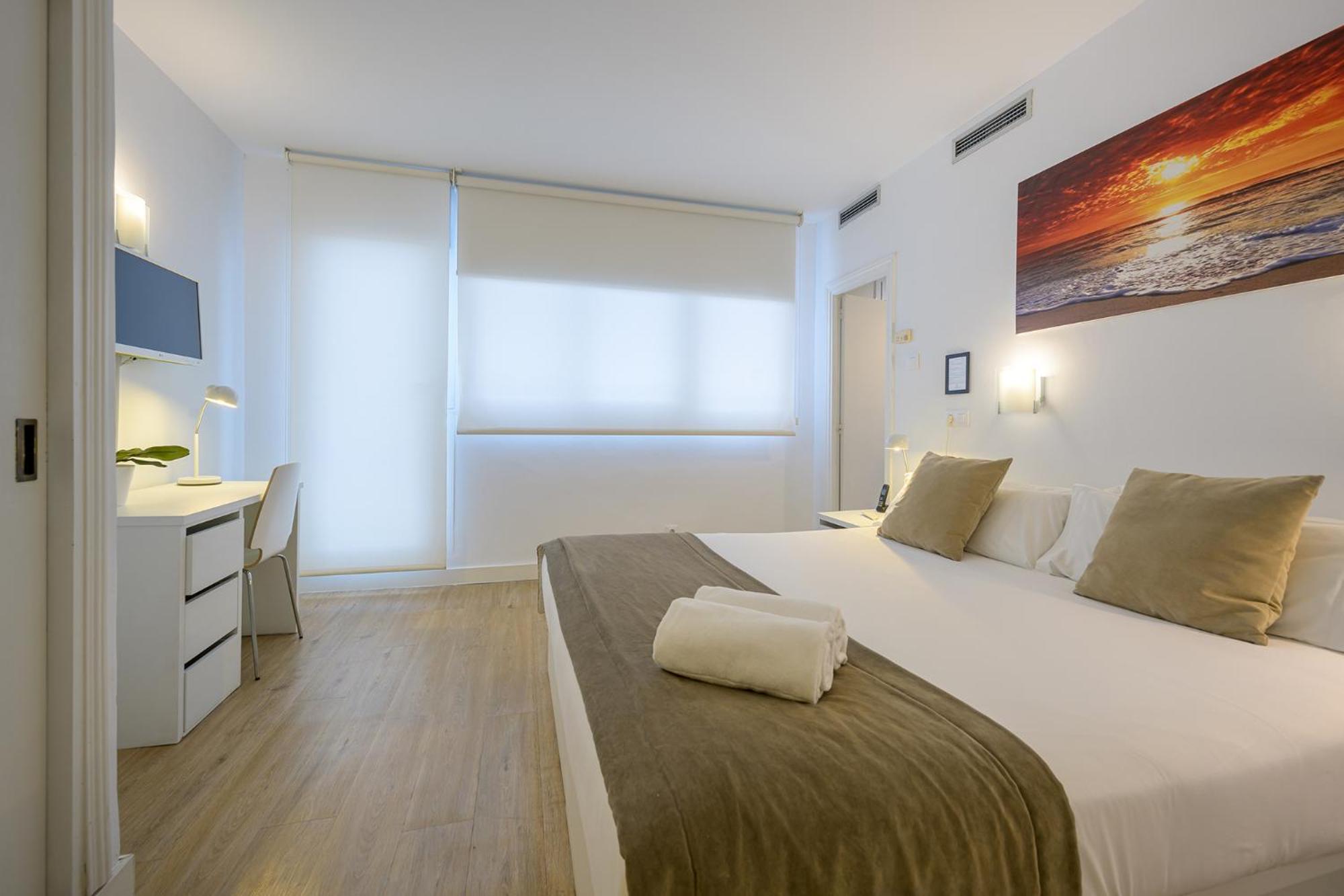 Superior Double or Twin Room with Balcony photo 3