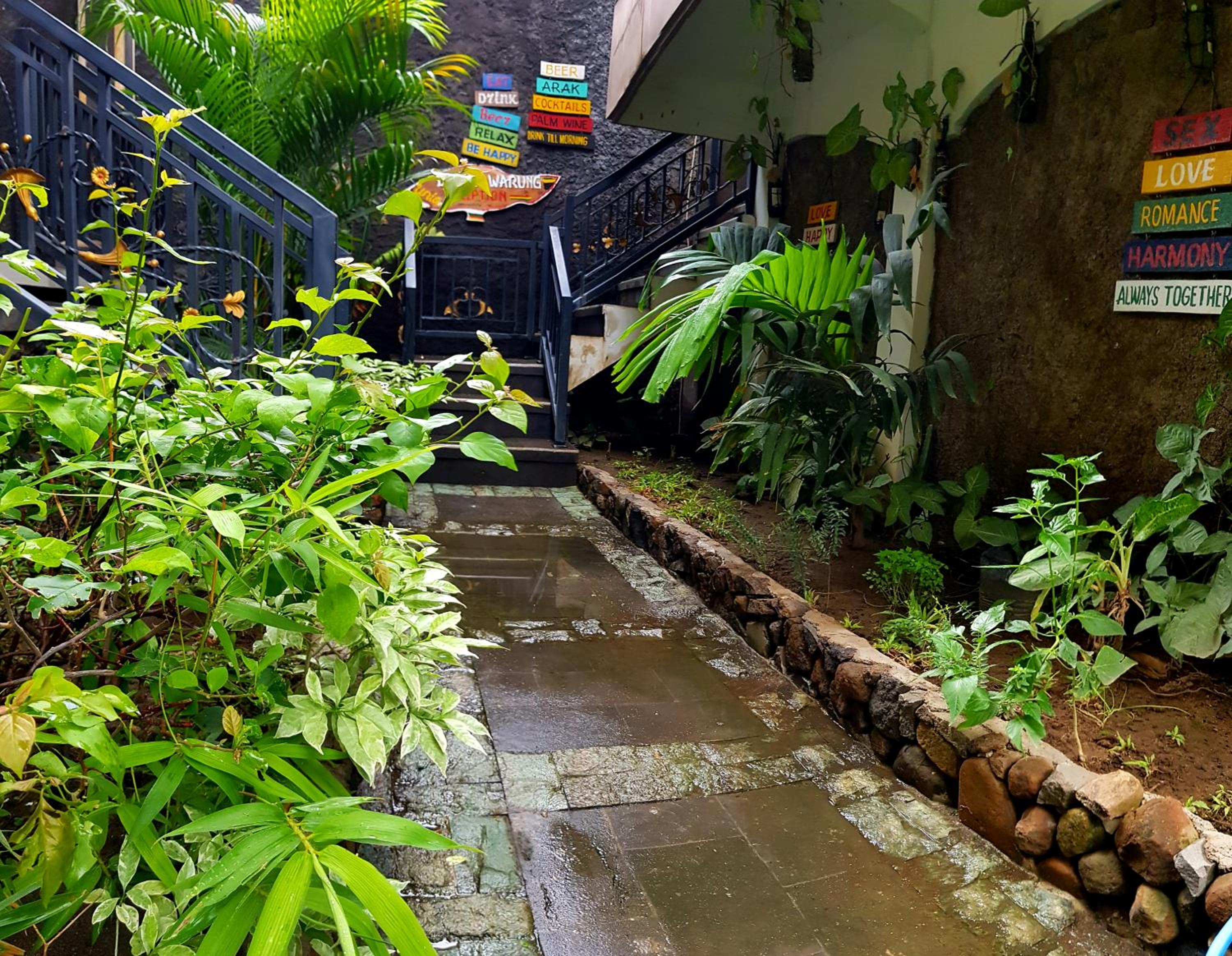 Double Room with Patio - Photo 46