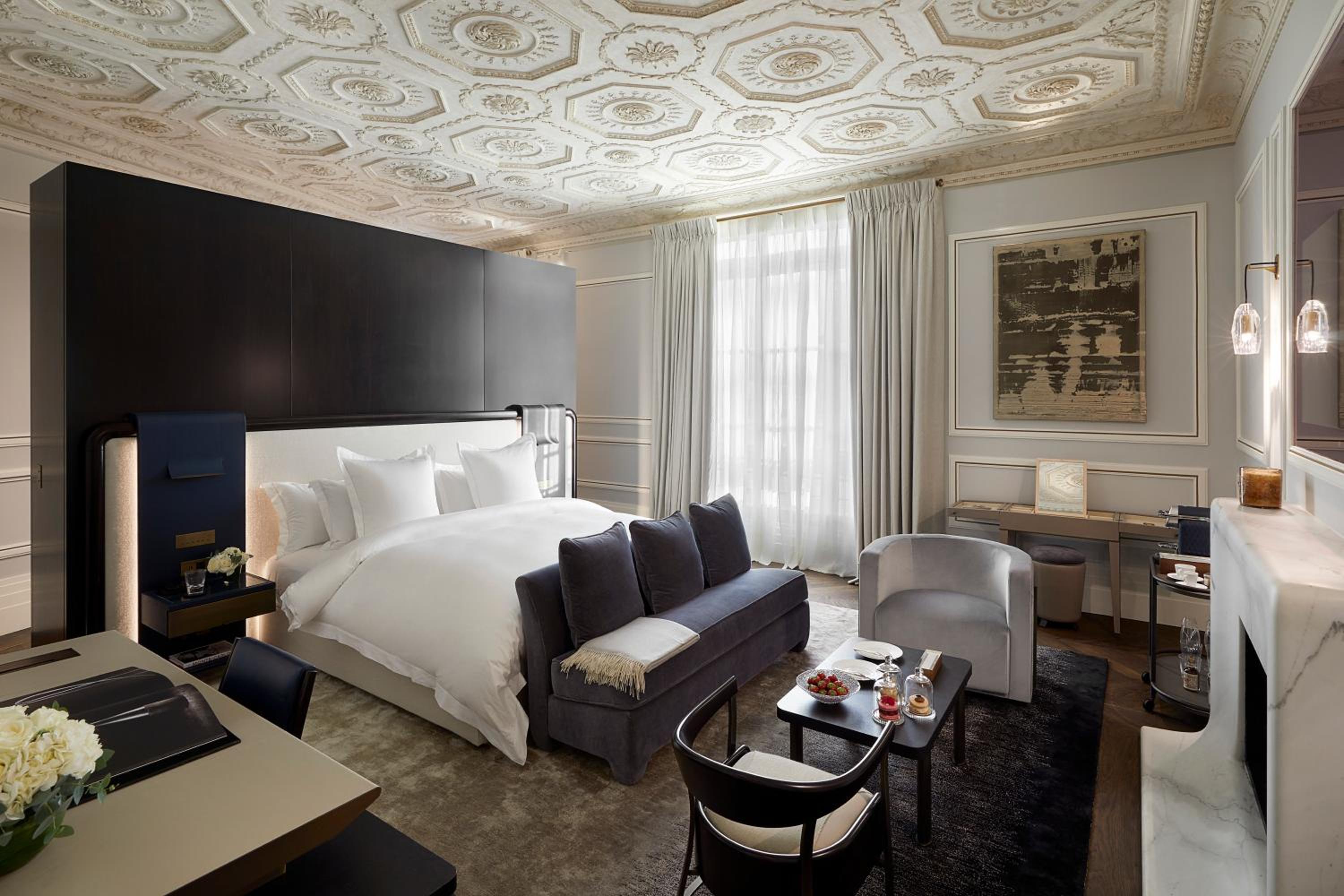 Executive Suite With Private Access To Jacuzzi, Sauna And Hamman Executive Suite With Private Access To Jacuzzi, Sauna And Hamman