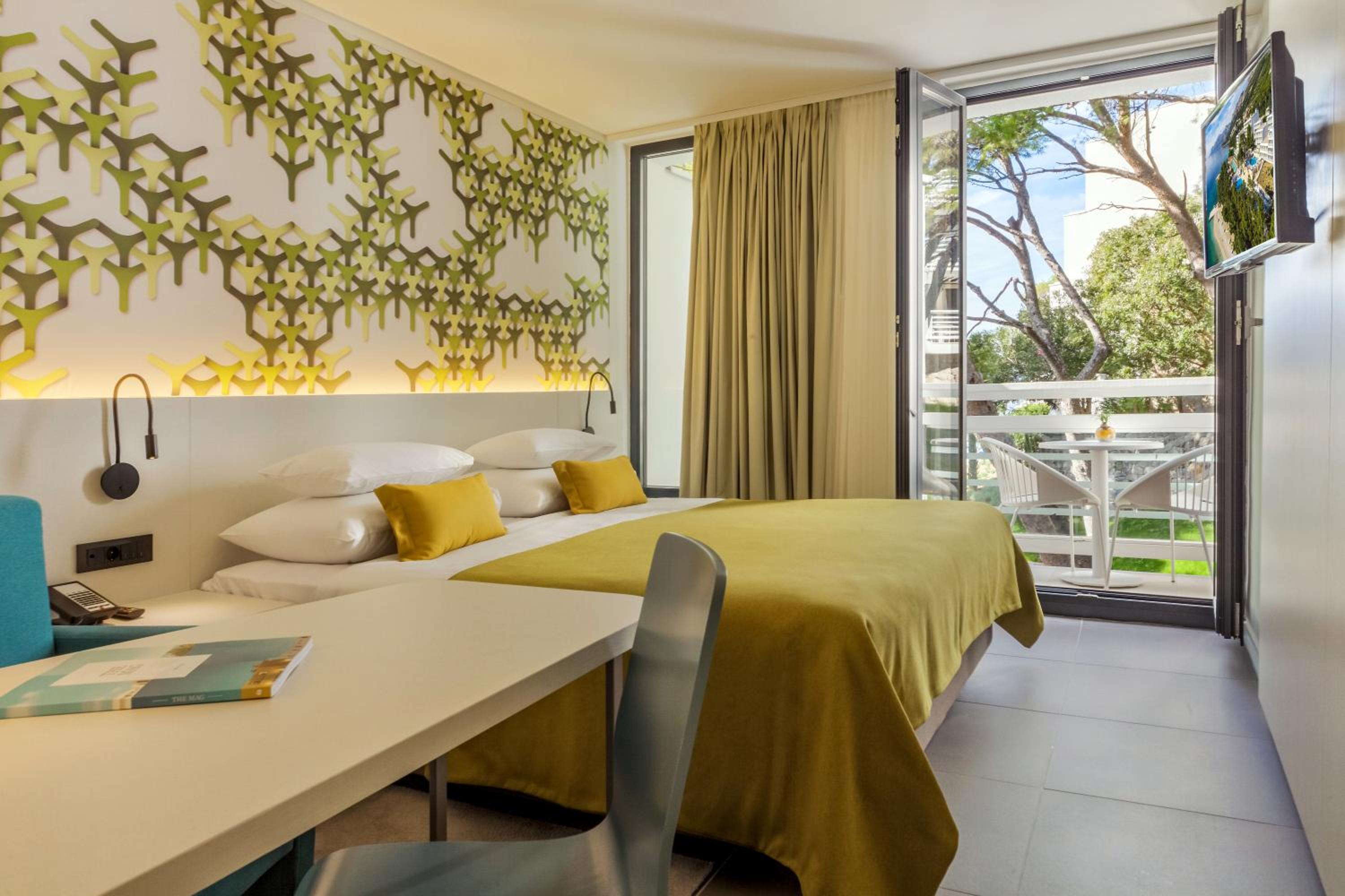 Standard Double Room with Balcony - Annex - Photo 1