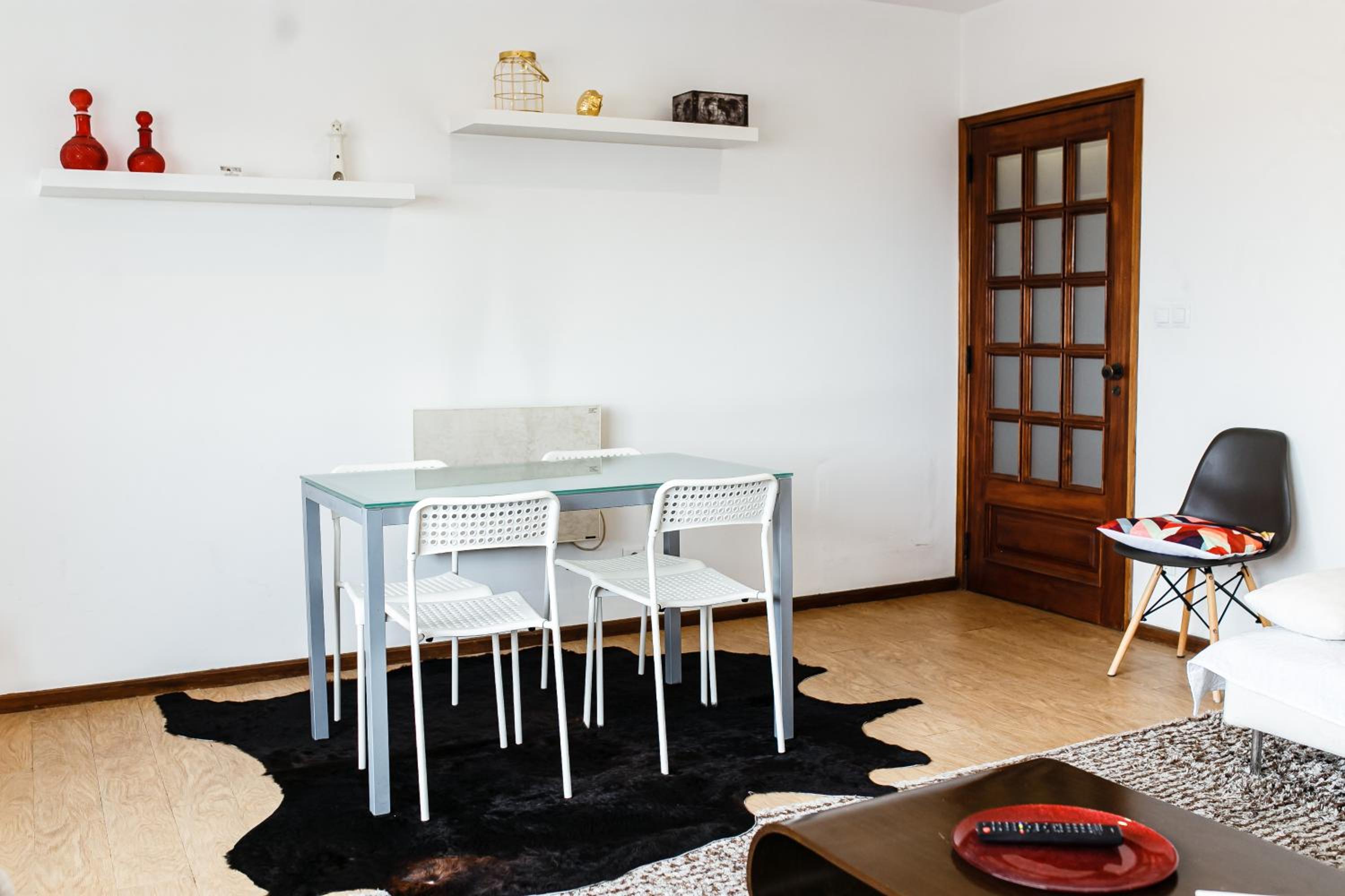 Two-Bedroom Apartment - Photo 5