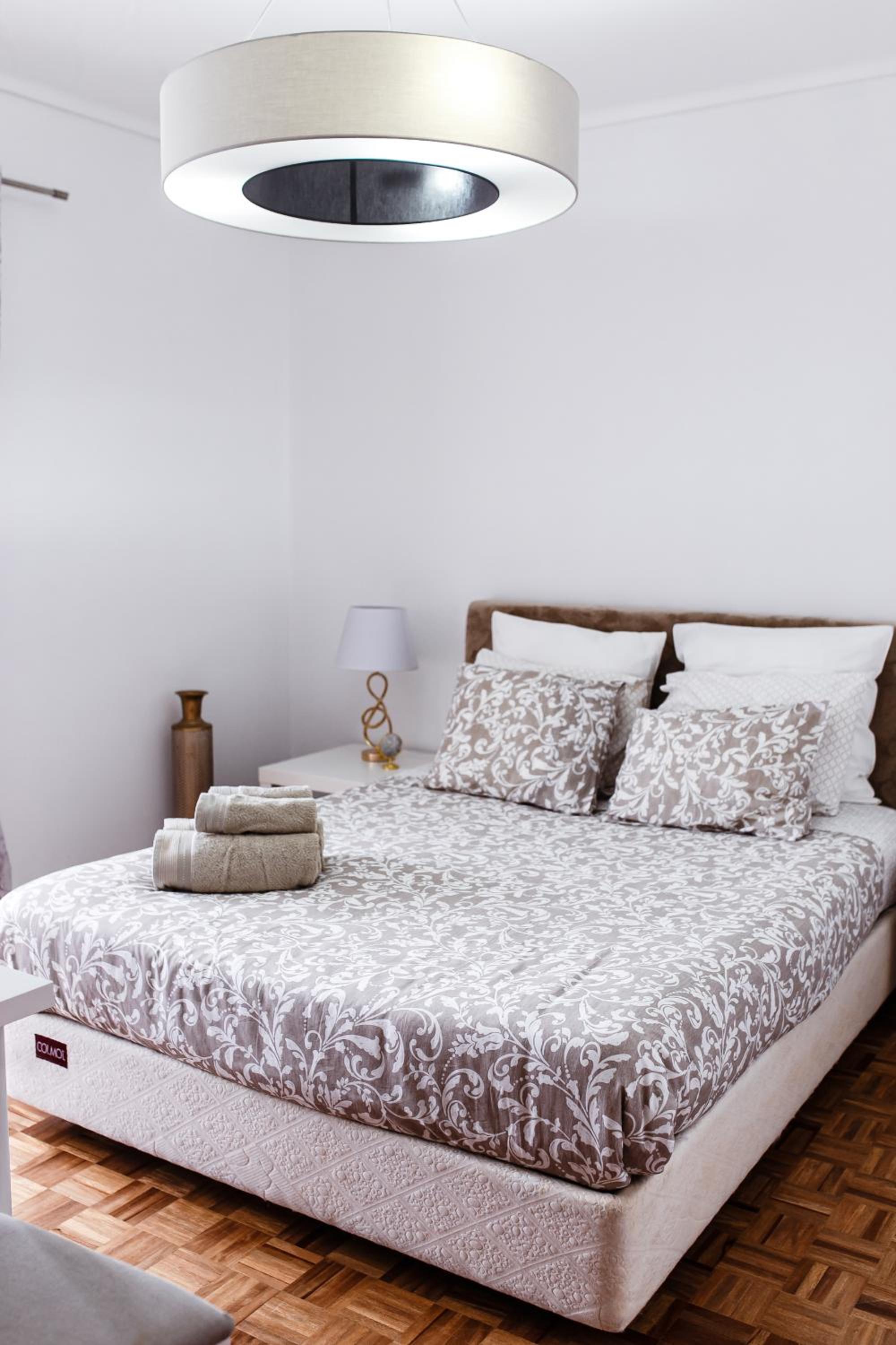 Two-Bedroom Apartment - Photo 28