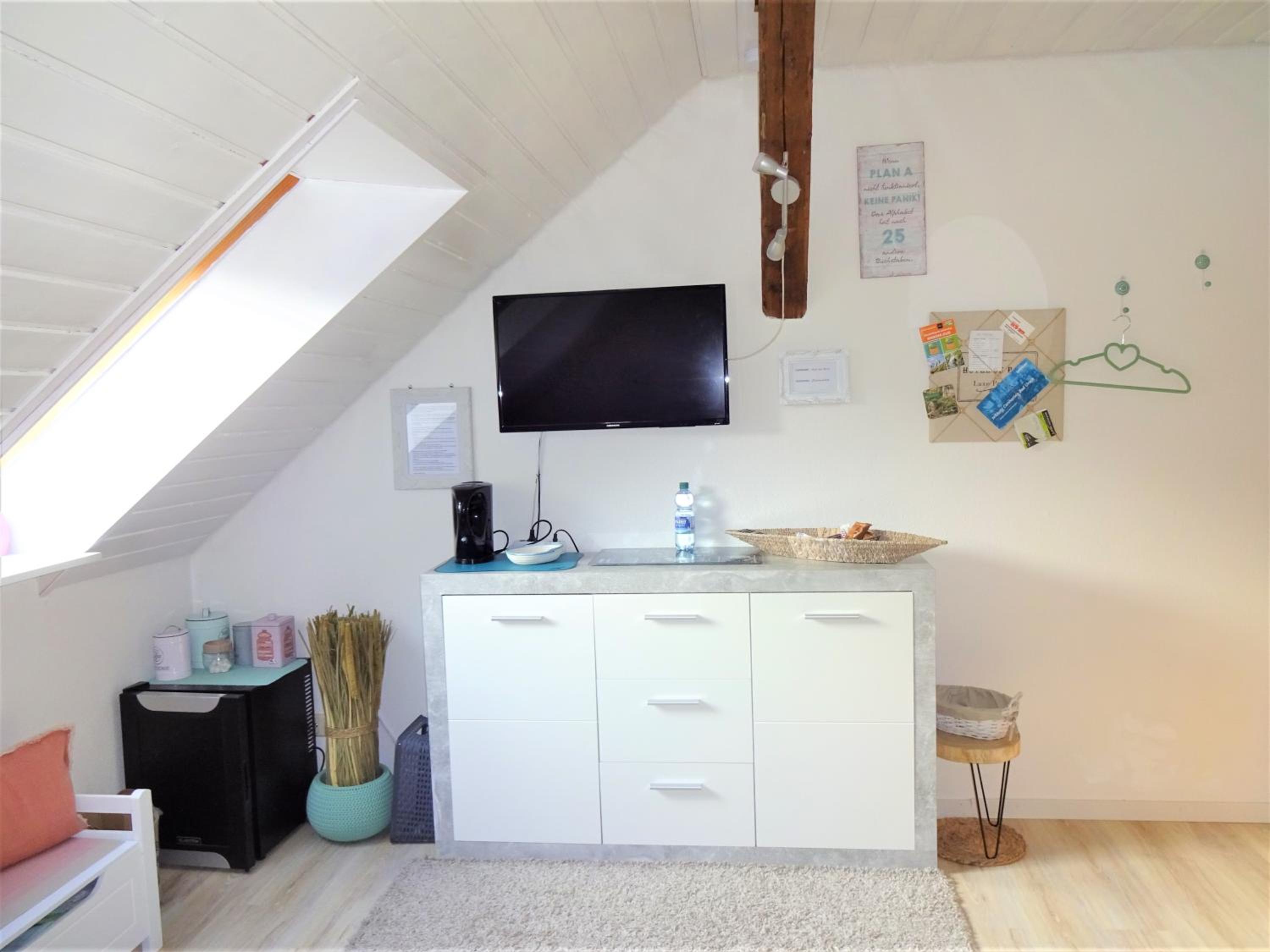 Standard Double Room - Photo 4