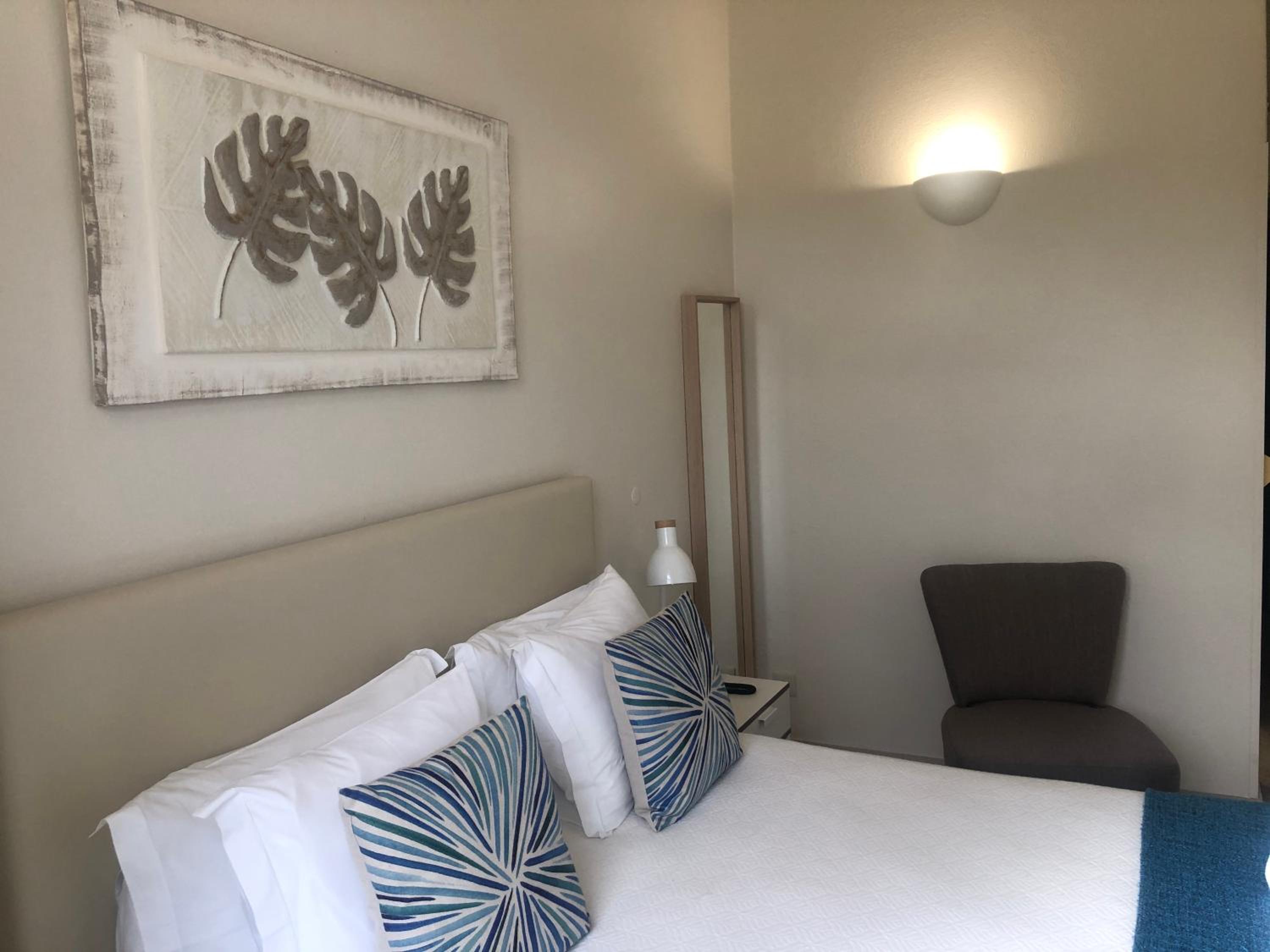 Small Double Room photo 2
