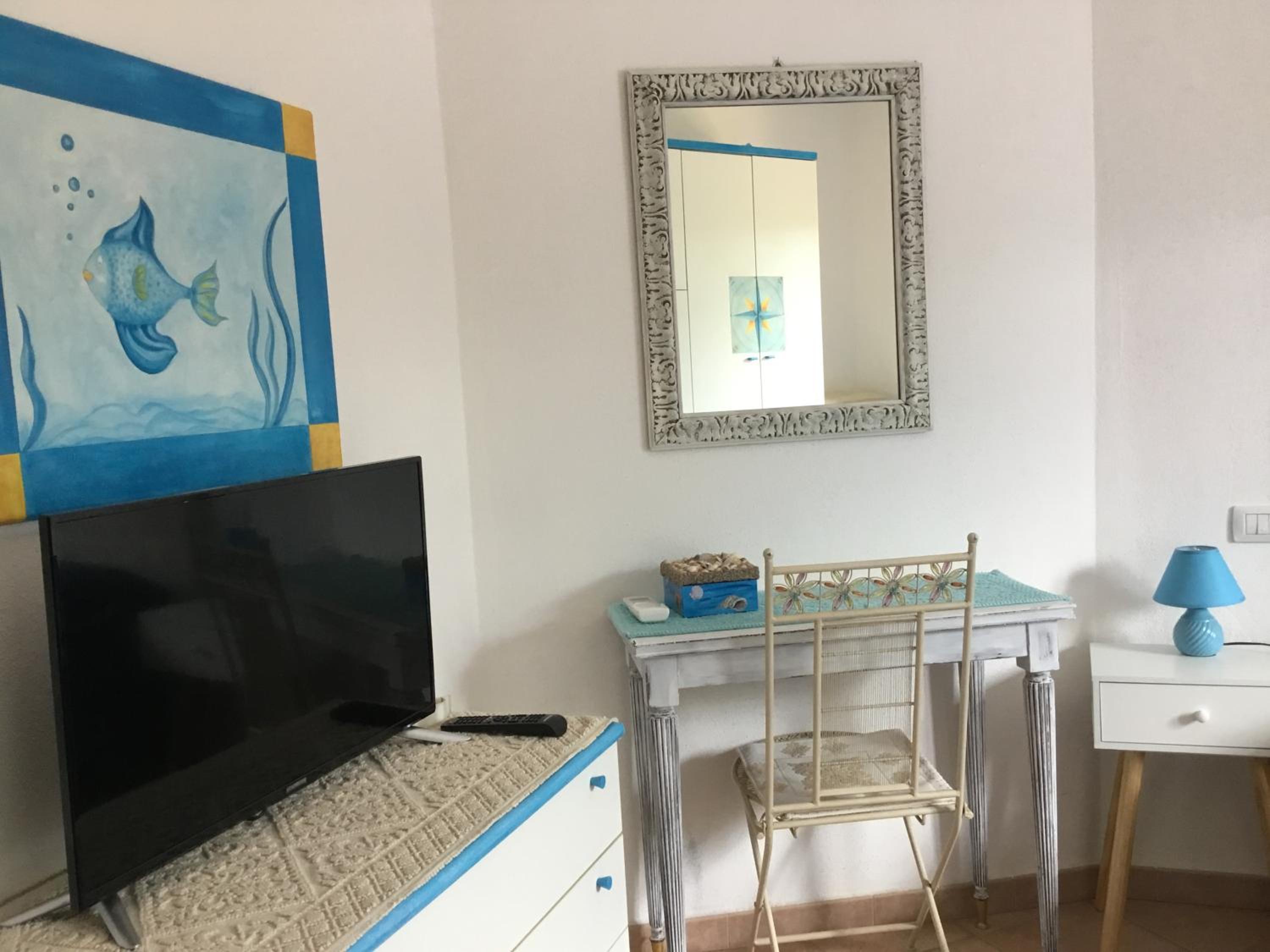 Double or Twin Room with Shared Bathroom photo 2