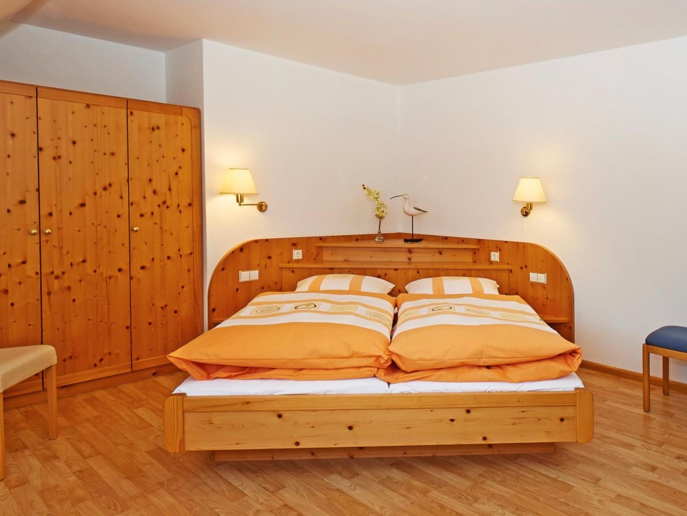 Superior One-Bedroom Apartment with Balcony