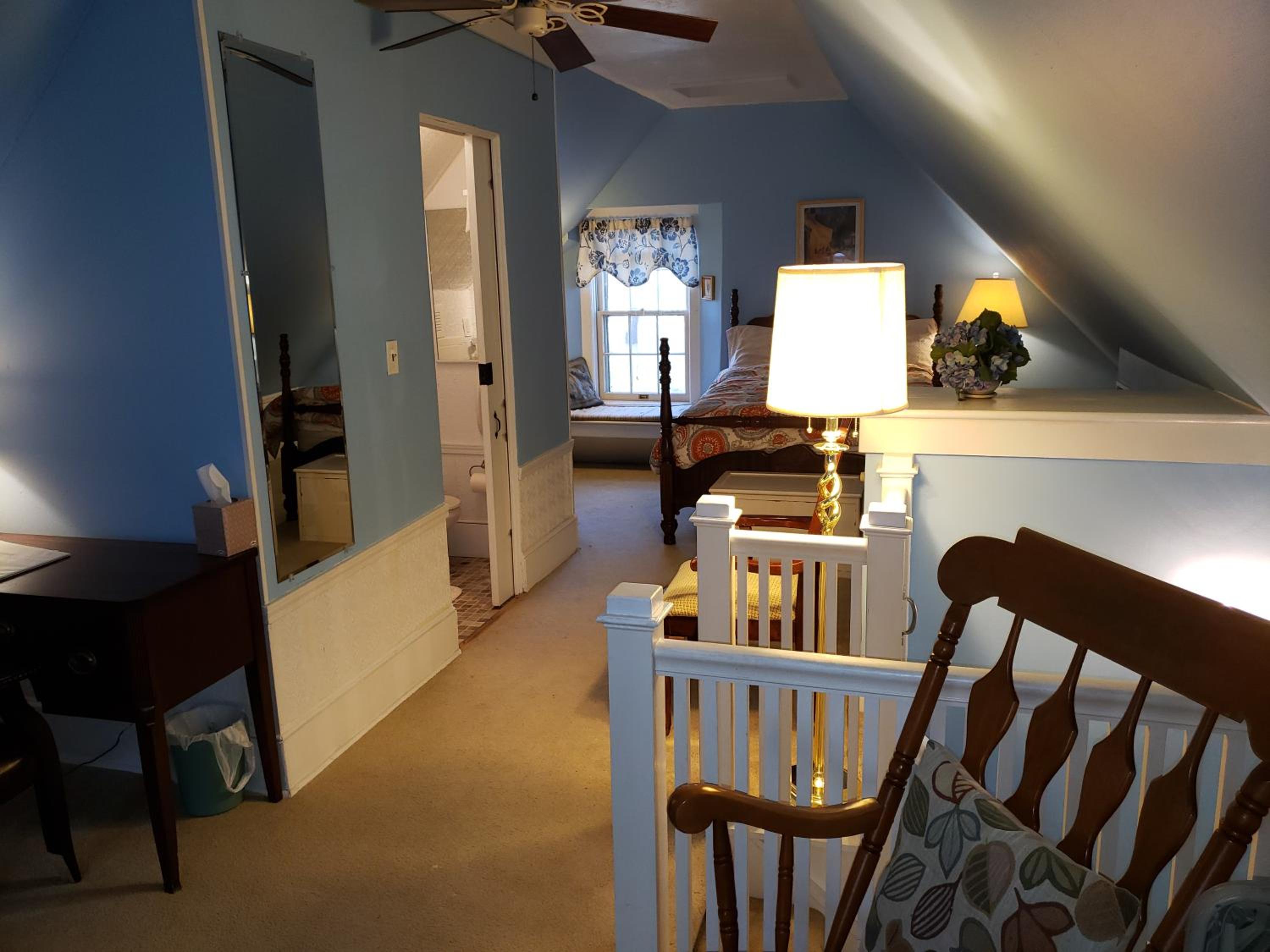 Deluxe Double Room (2 Adults + 1 Child) photo 3