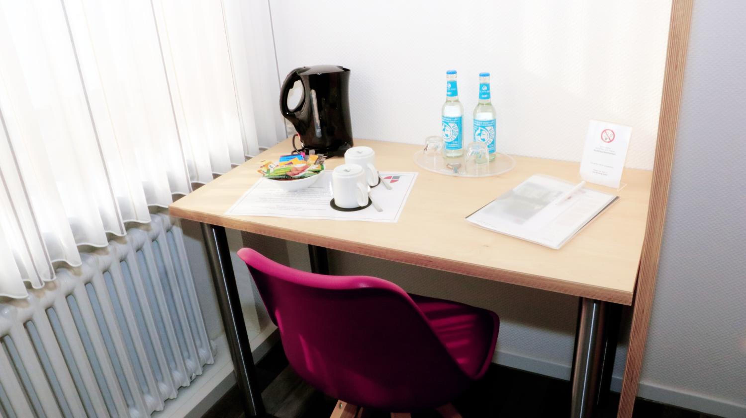 Twin Room - Photo 3