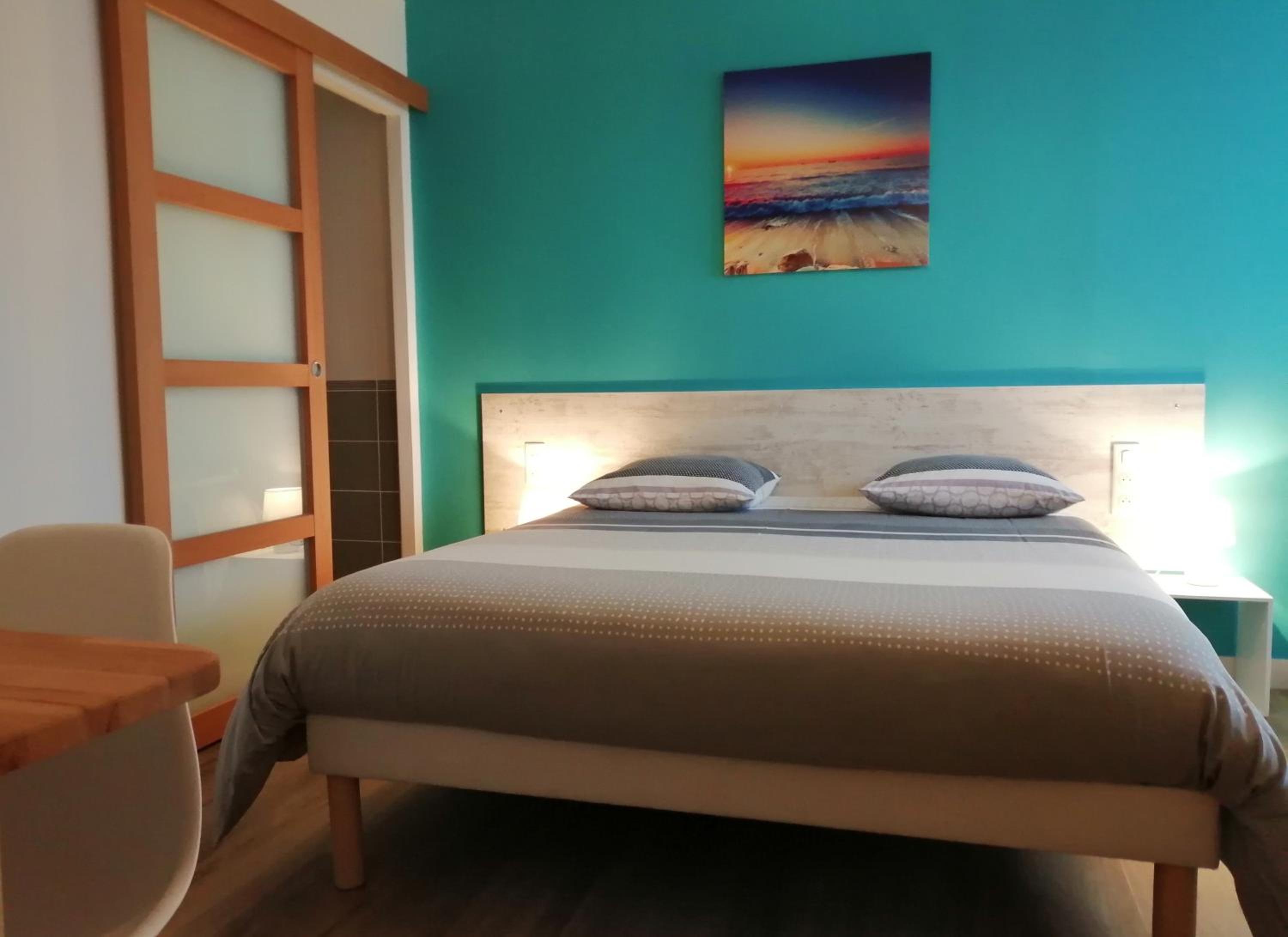 Queen Room photo 1