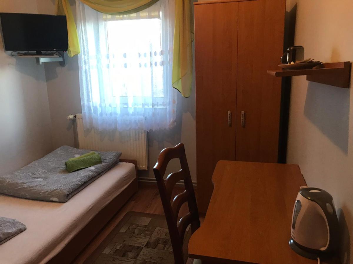 Single Room photo 2
