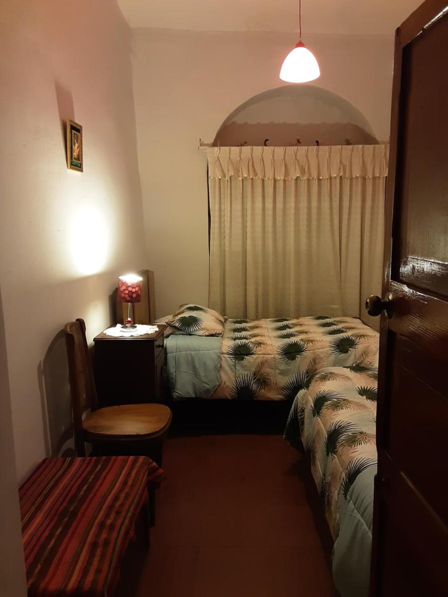 Double Room with Shared Bathroom photo 3