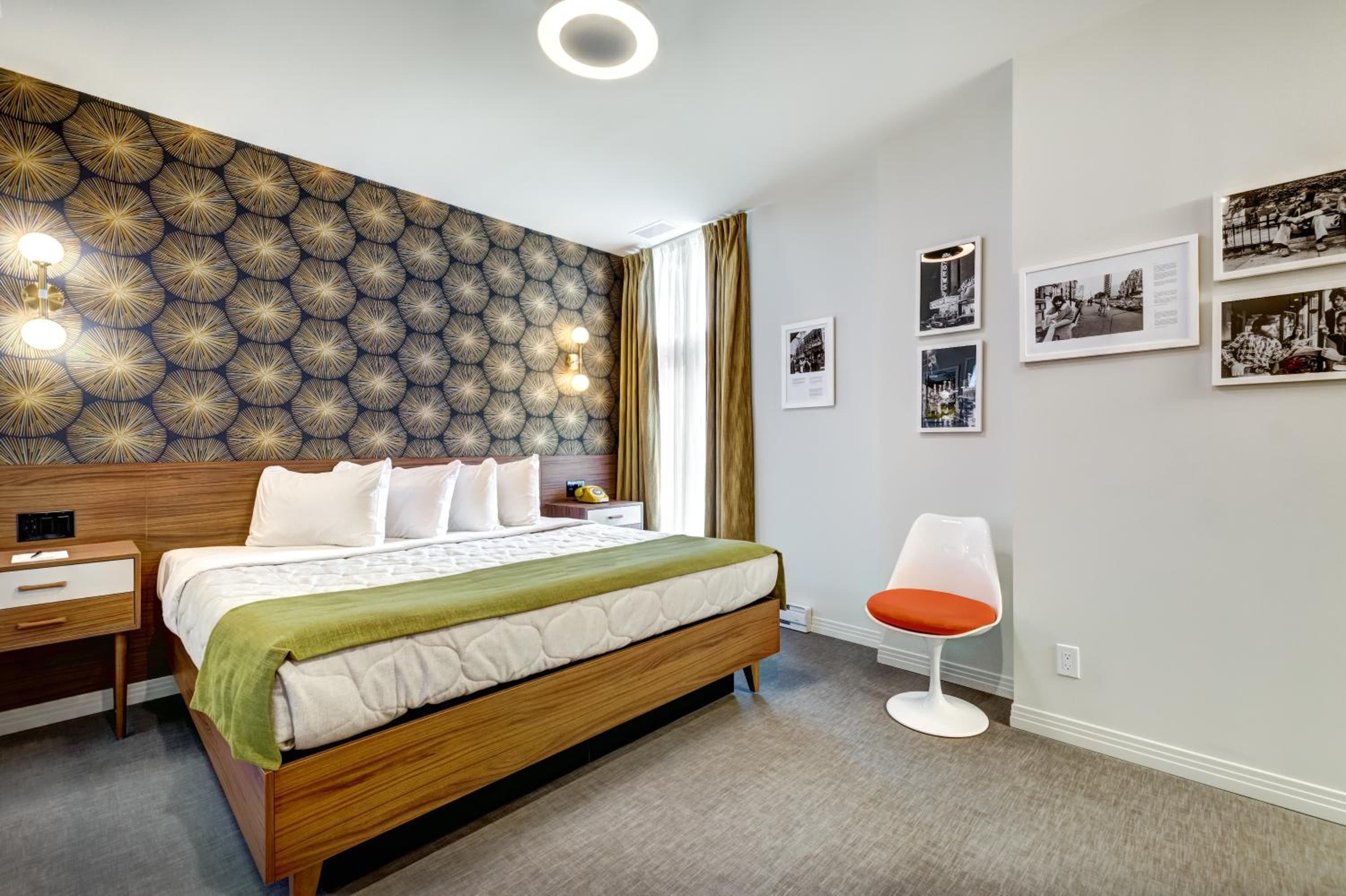 Standard King Room photo 3