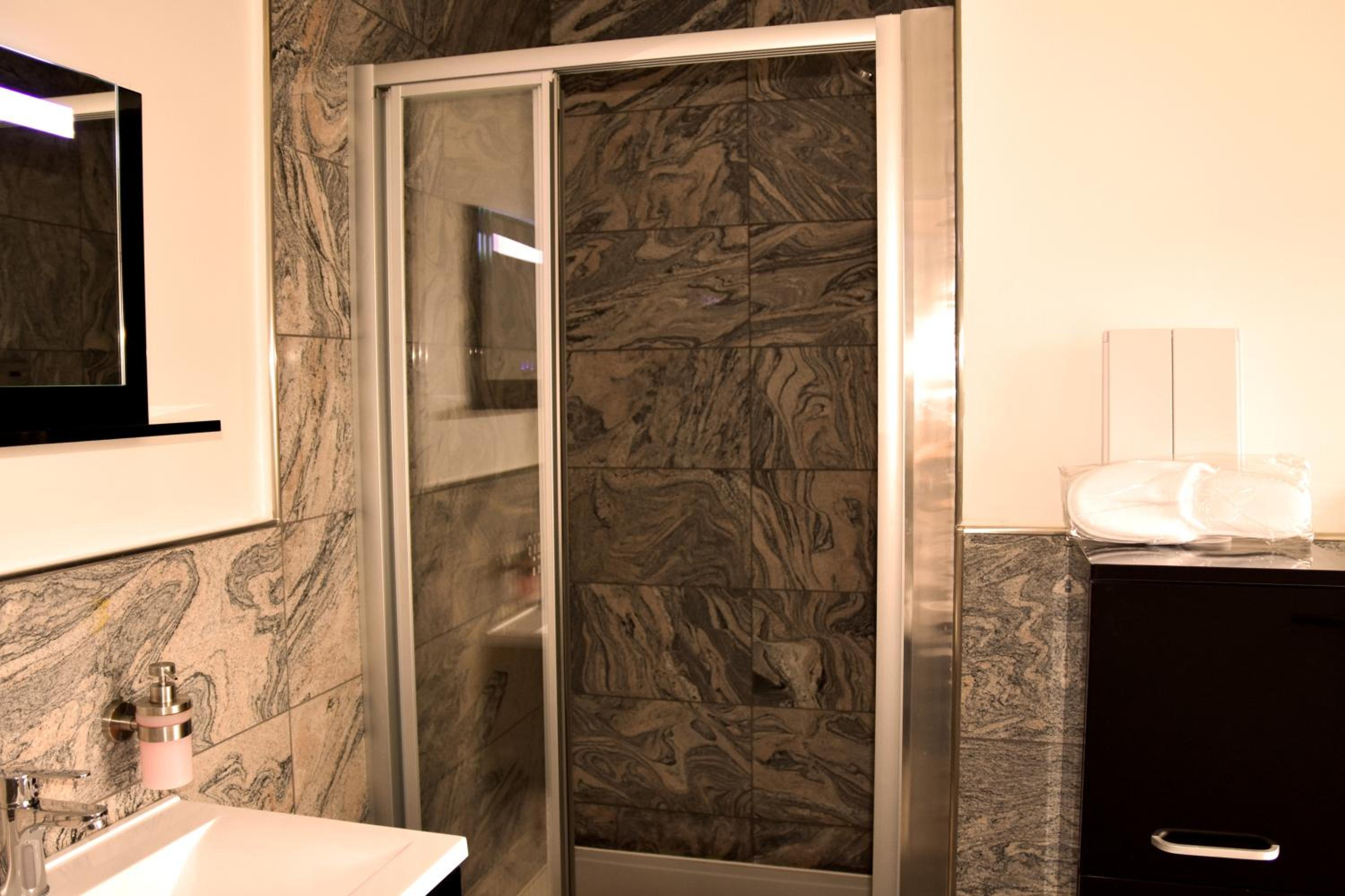 Superior Double Room - Photo 4