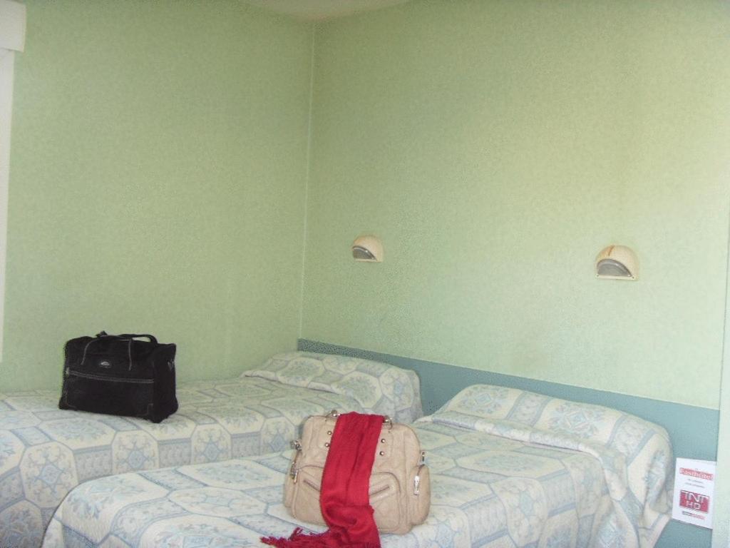 Twin Room photo 2