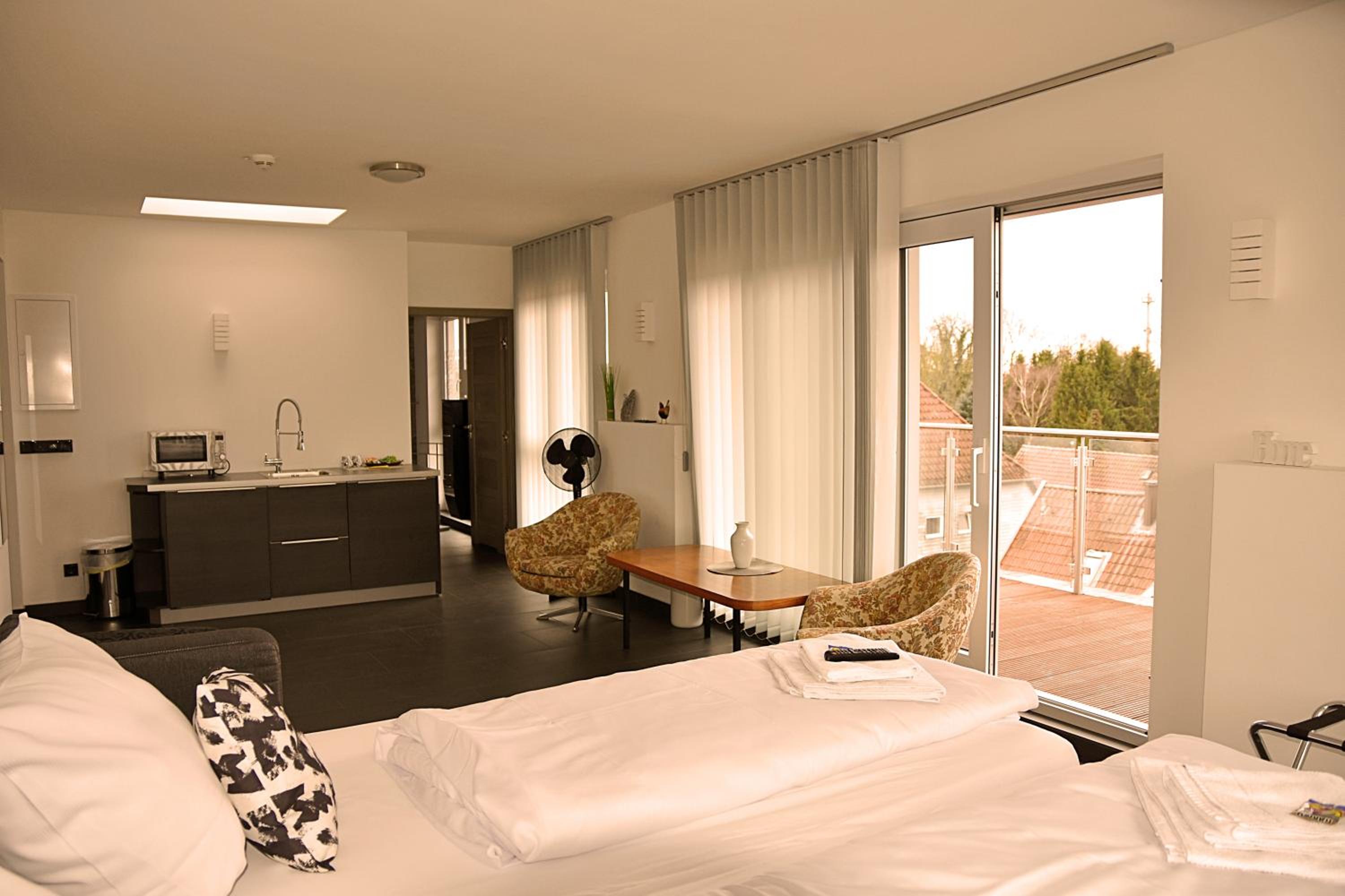 Penthouse Apartment - Photo 7