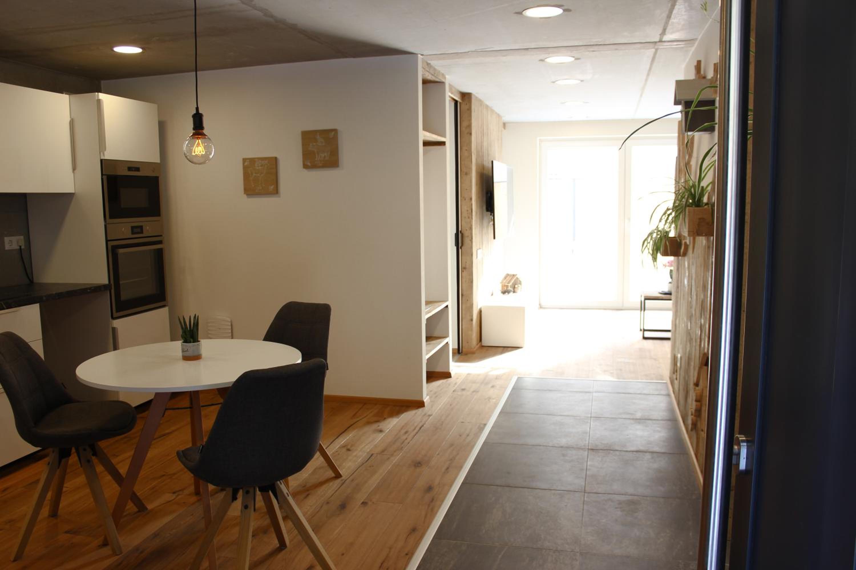 One-Bedroom Apartment - Photo 68