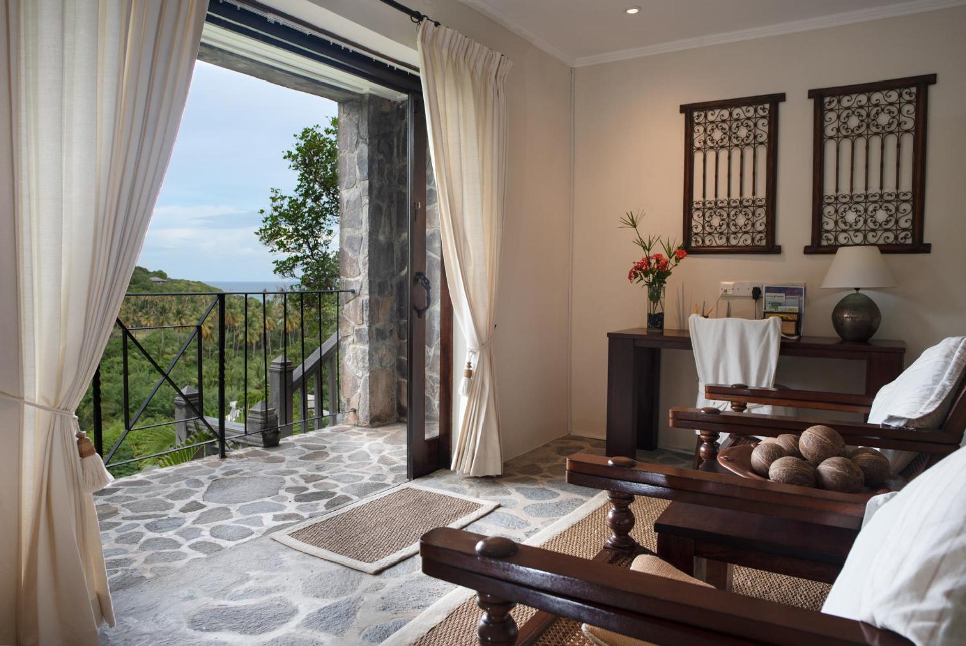 Balcony & Terrace