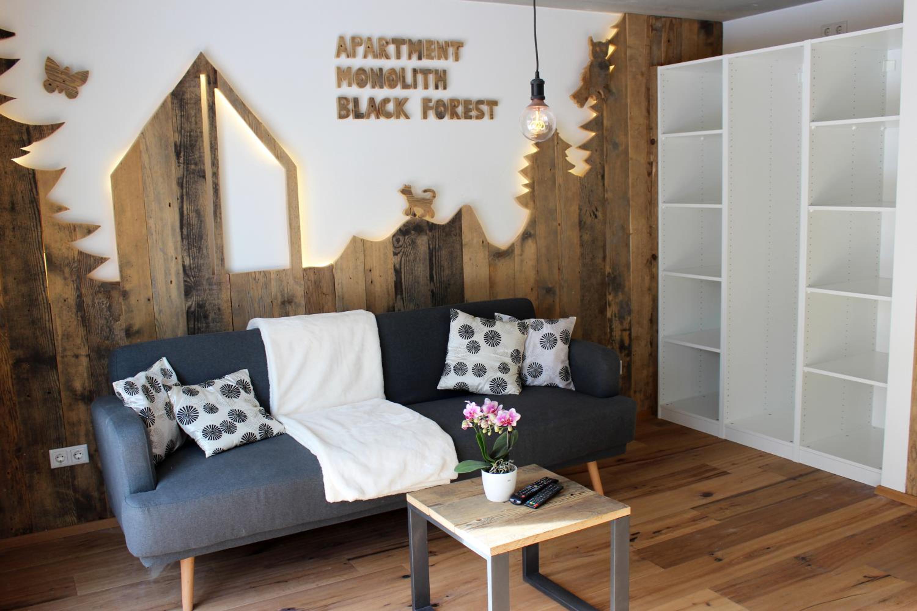One-Bedroom Apartment - Photo 15