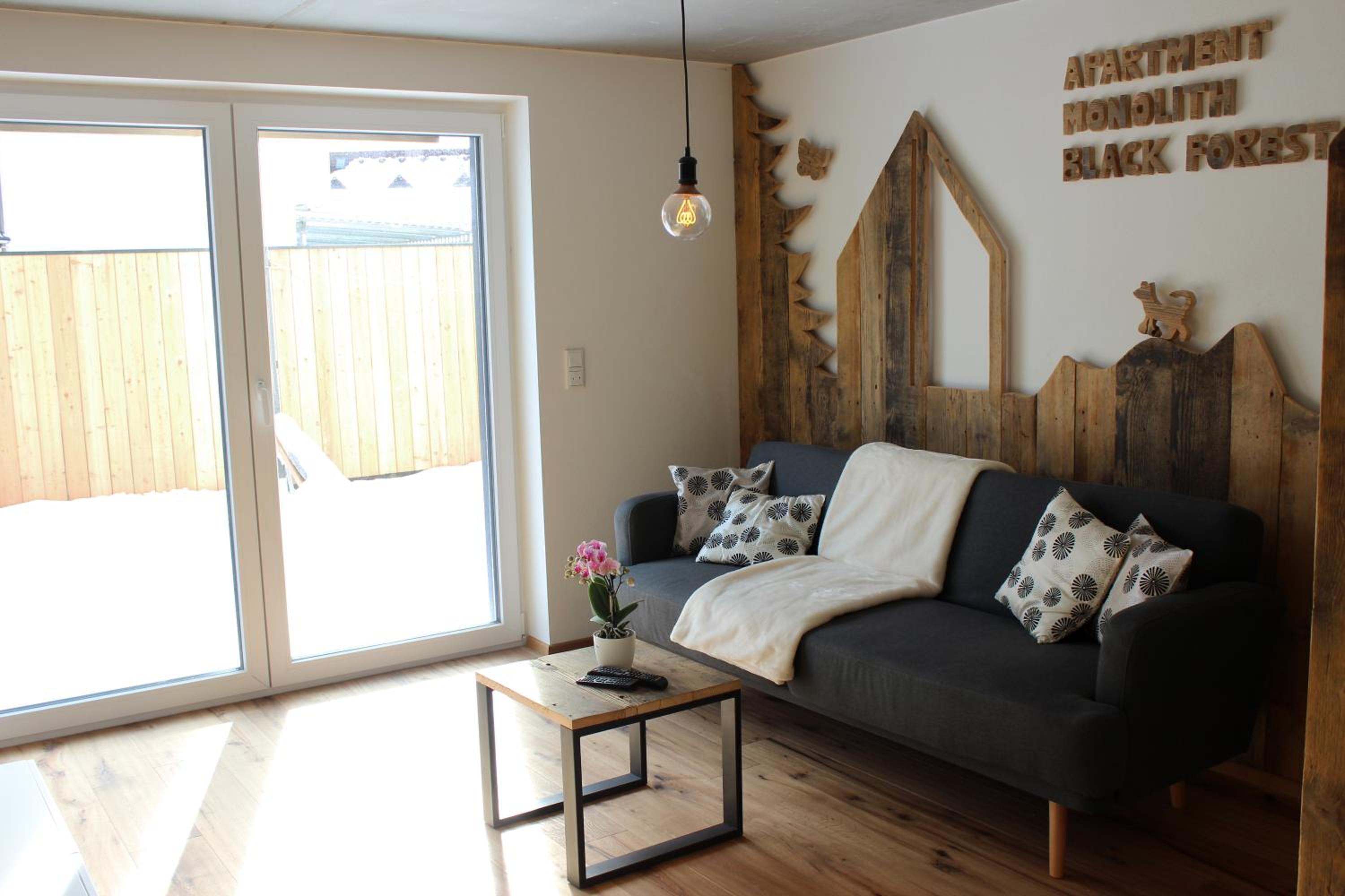 One-Bedroom Apartment - Photo 14