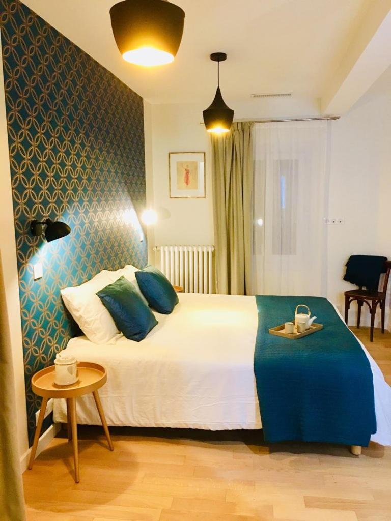Deluxe Double or Twin Room with Mountain View