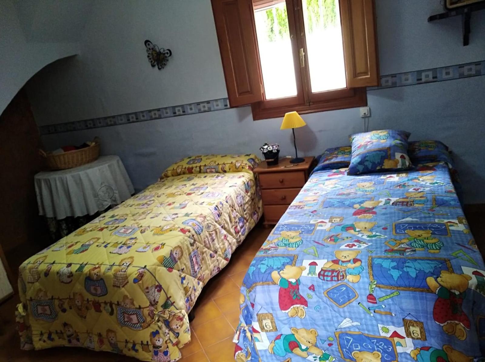 Casa de cuatro habitaciones