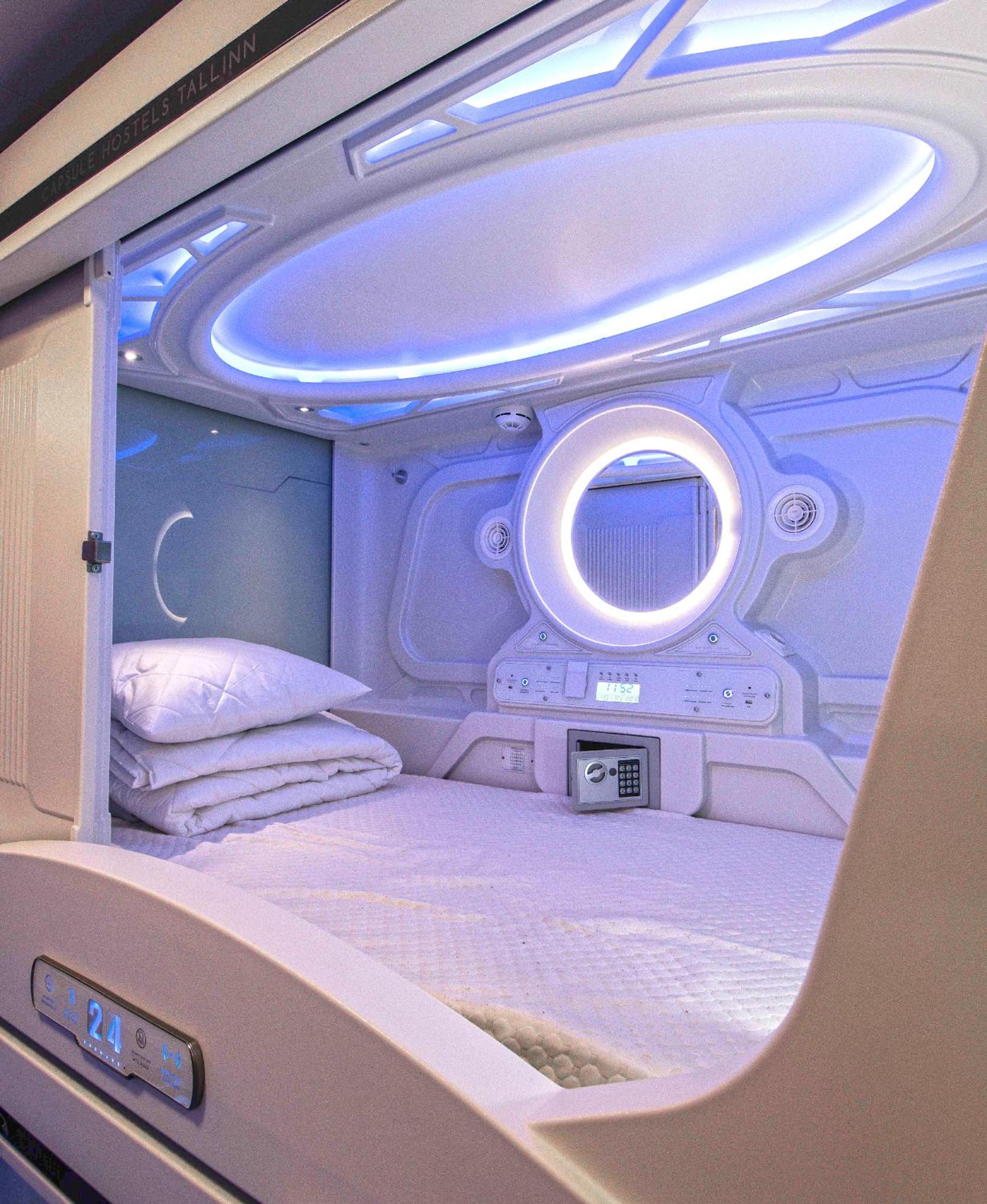Standard Double or Twin Room - Photo 12